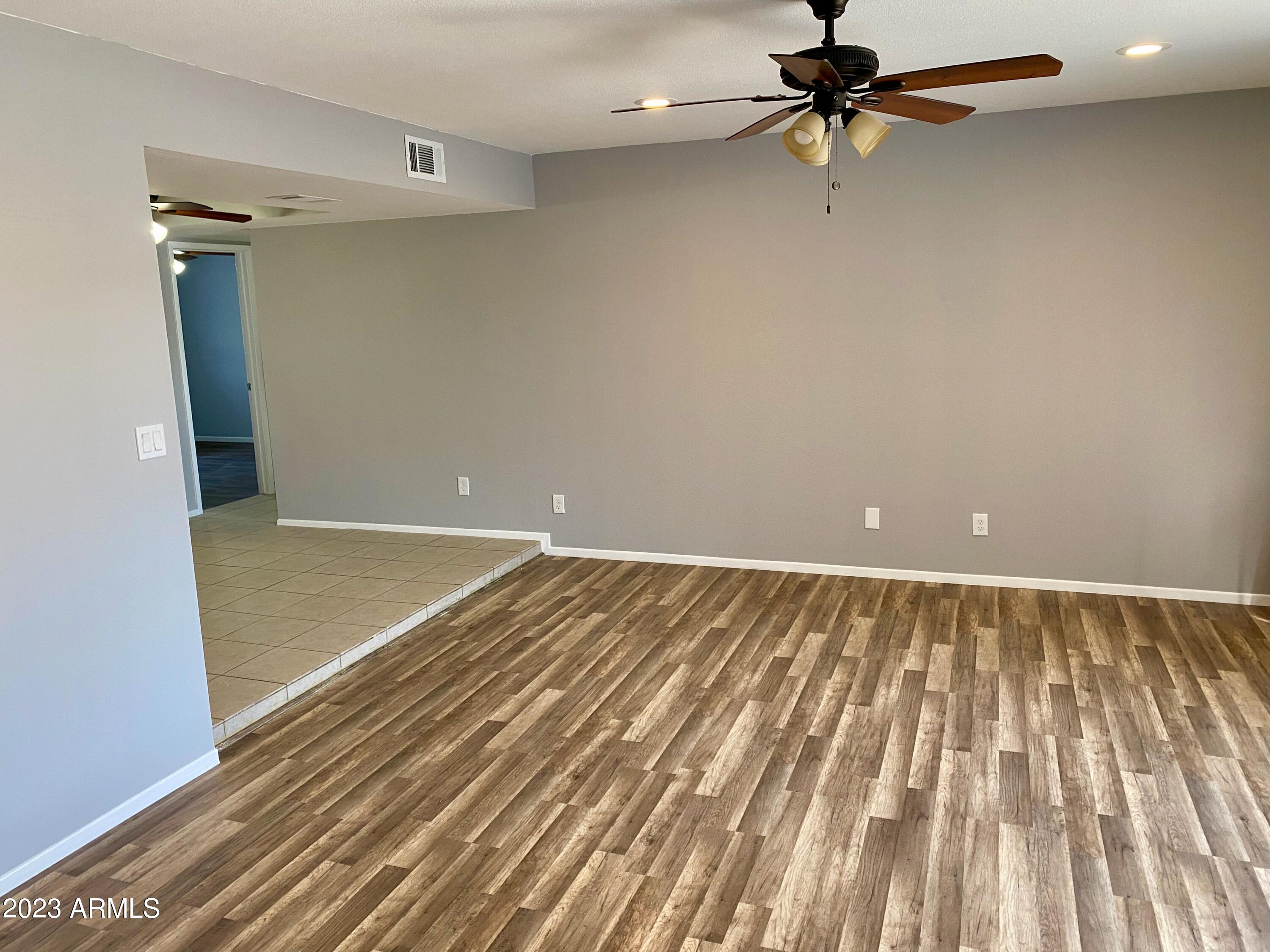DEERVIEW UNIT 19 - Residential Lease