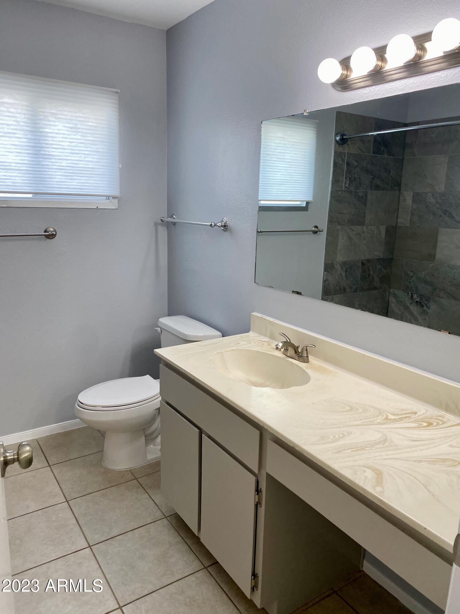 DEERVIEW UNIT 19 - Residential Lease