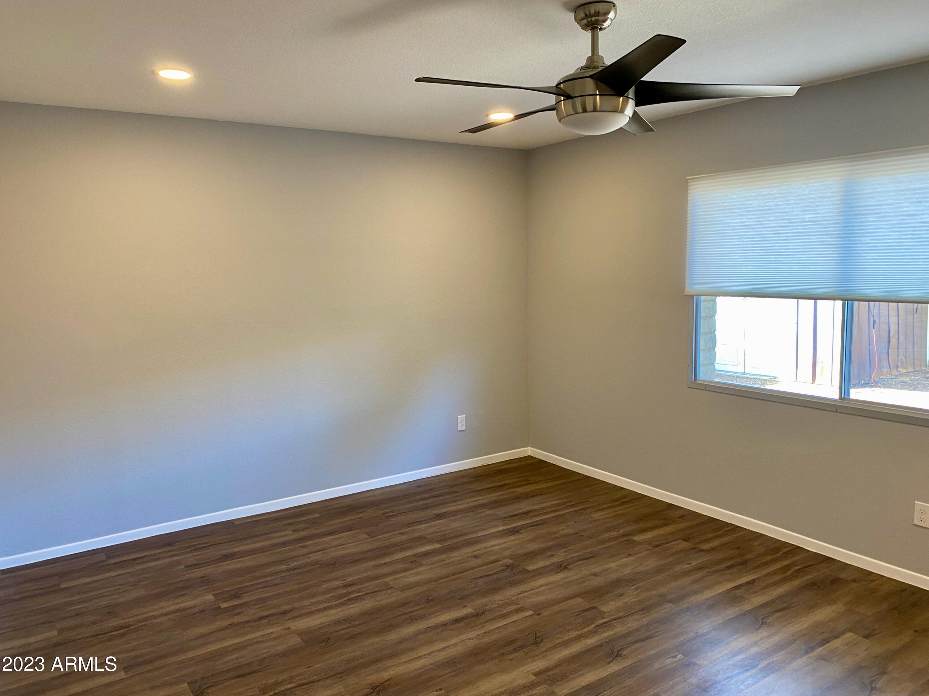 DEERVIEW UNIT 19 - Residential Lease