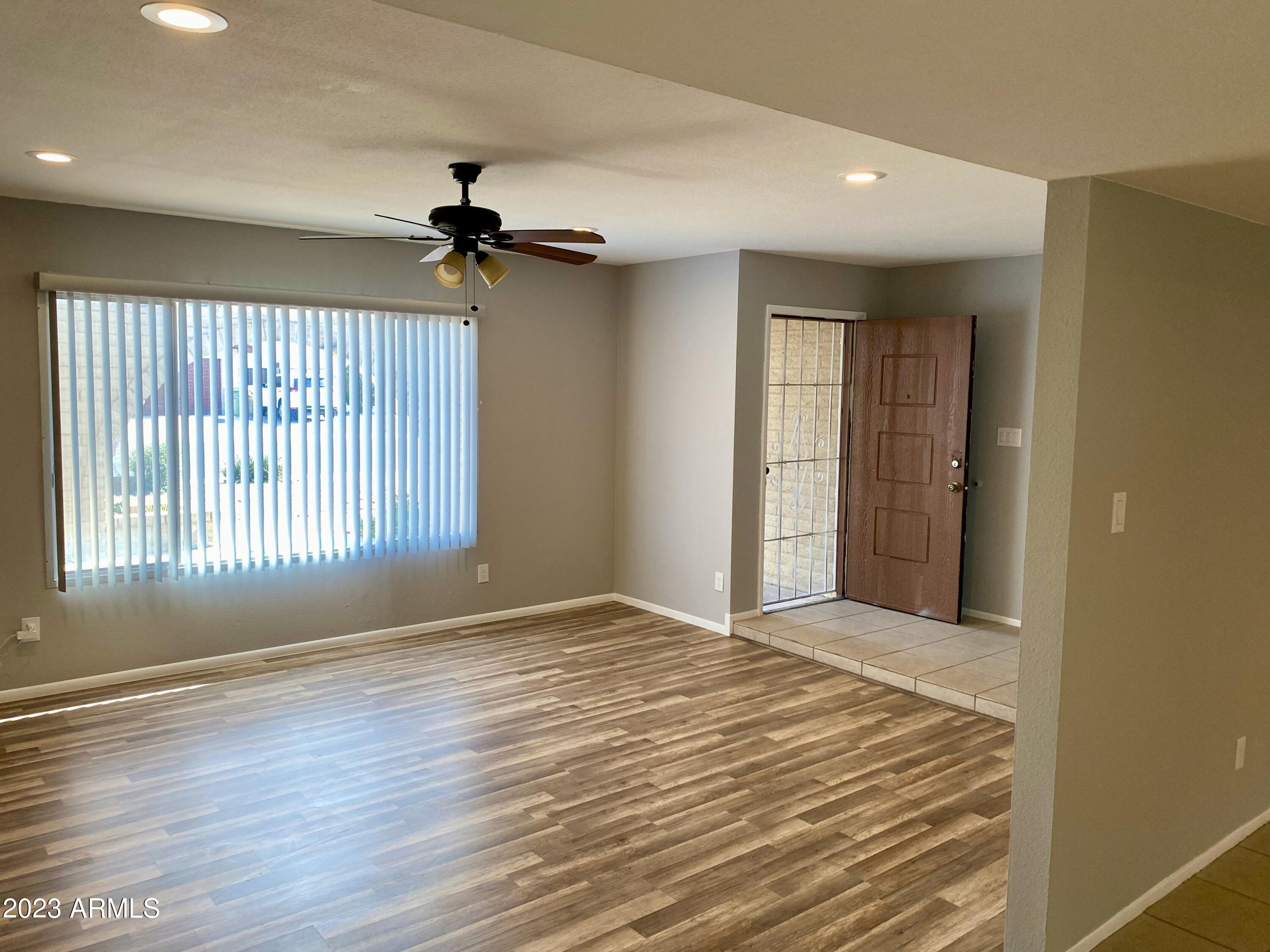 DEERVIEW UNIT 19 - Residential Lease