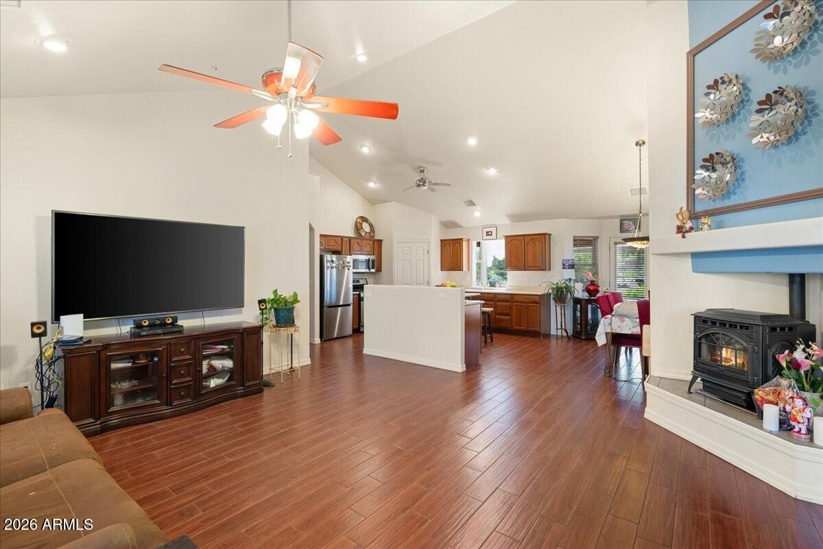 MESA VIEW ESTATES - Residential