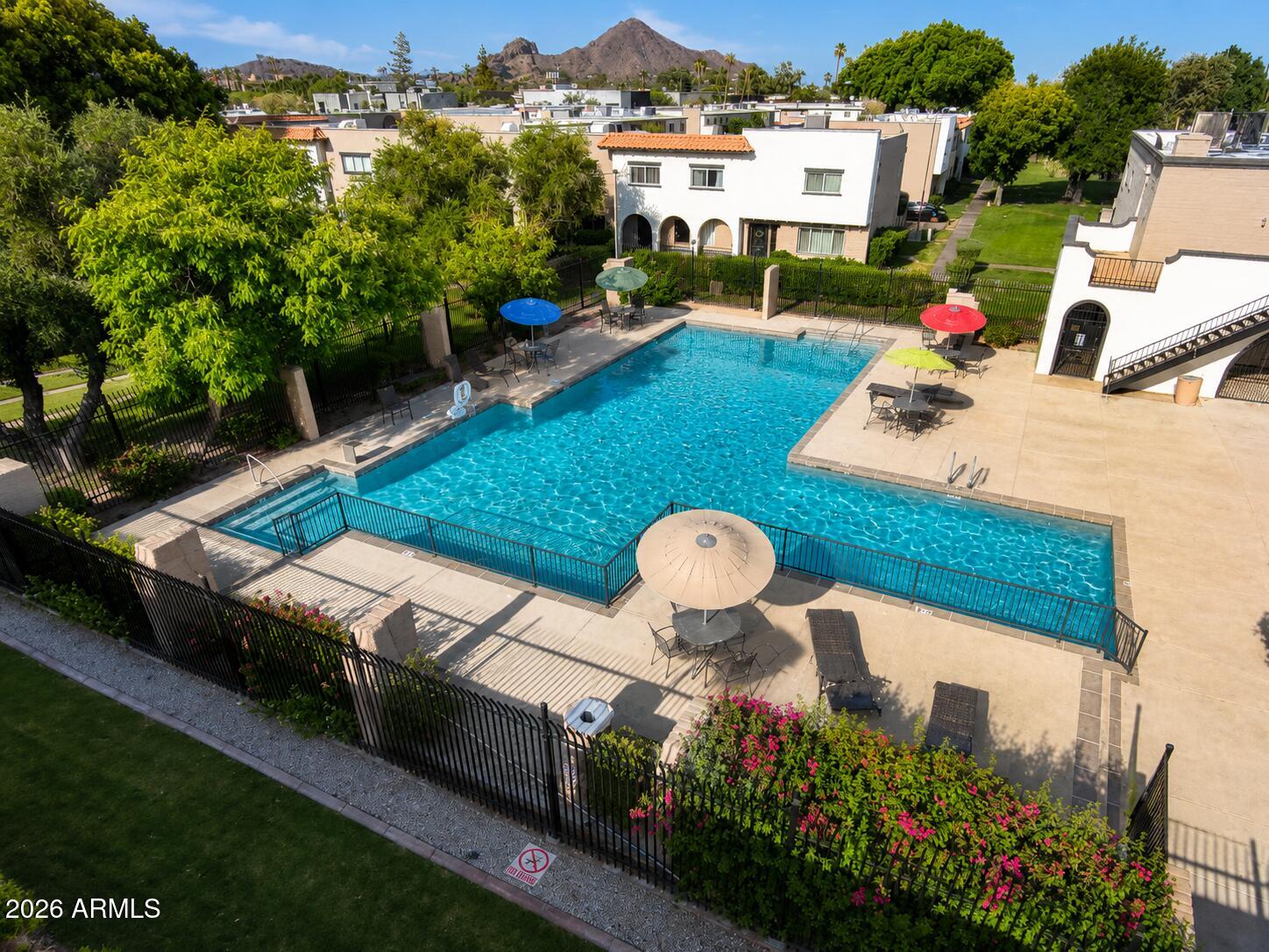 VILLA SEVILLE TOWNHOUSES - Residential