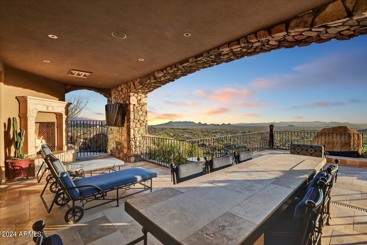 DESERT MOUNTAIN - Residential