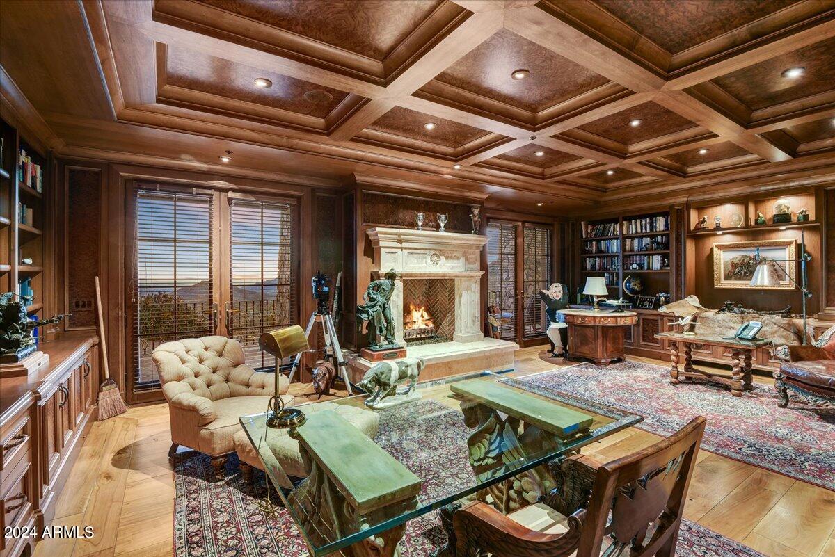 DESERT MOUNTAIN - Residential