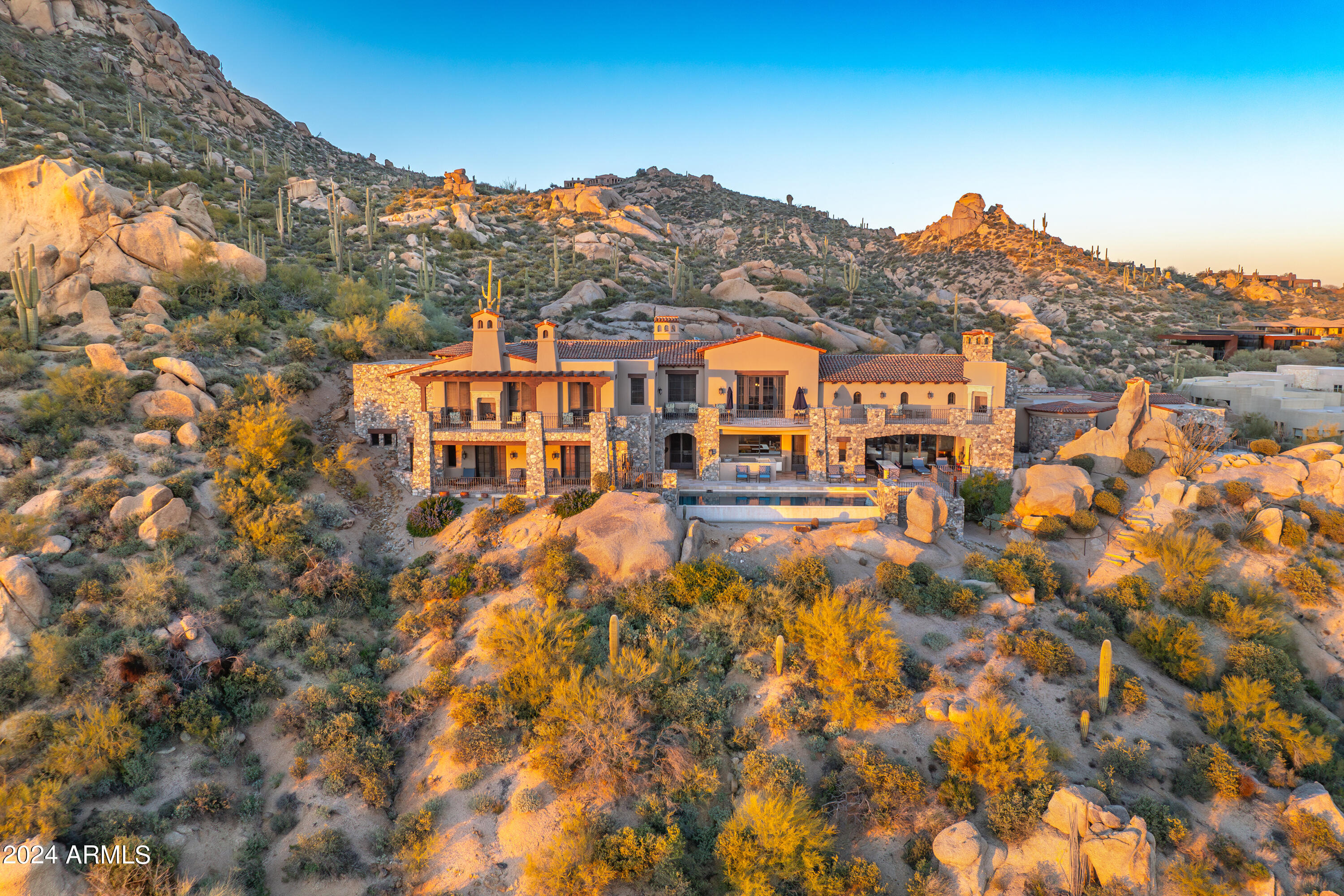DESERT MOUNTAIN - Residential