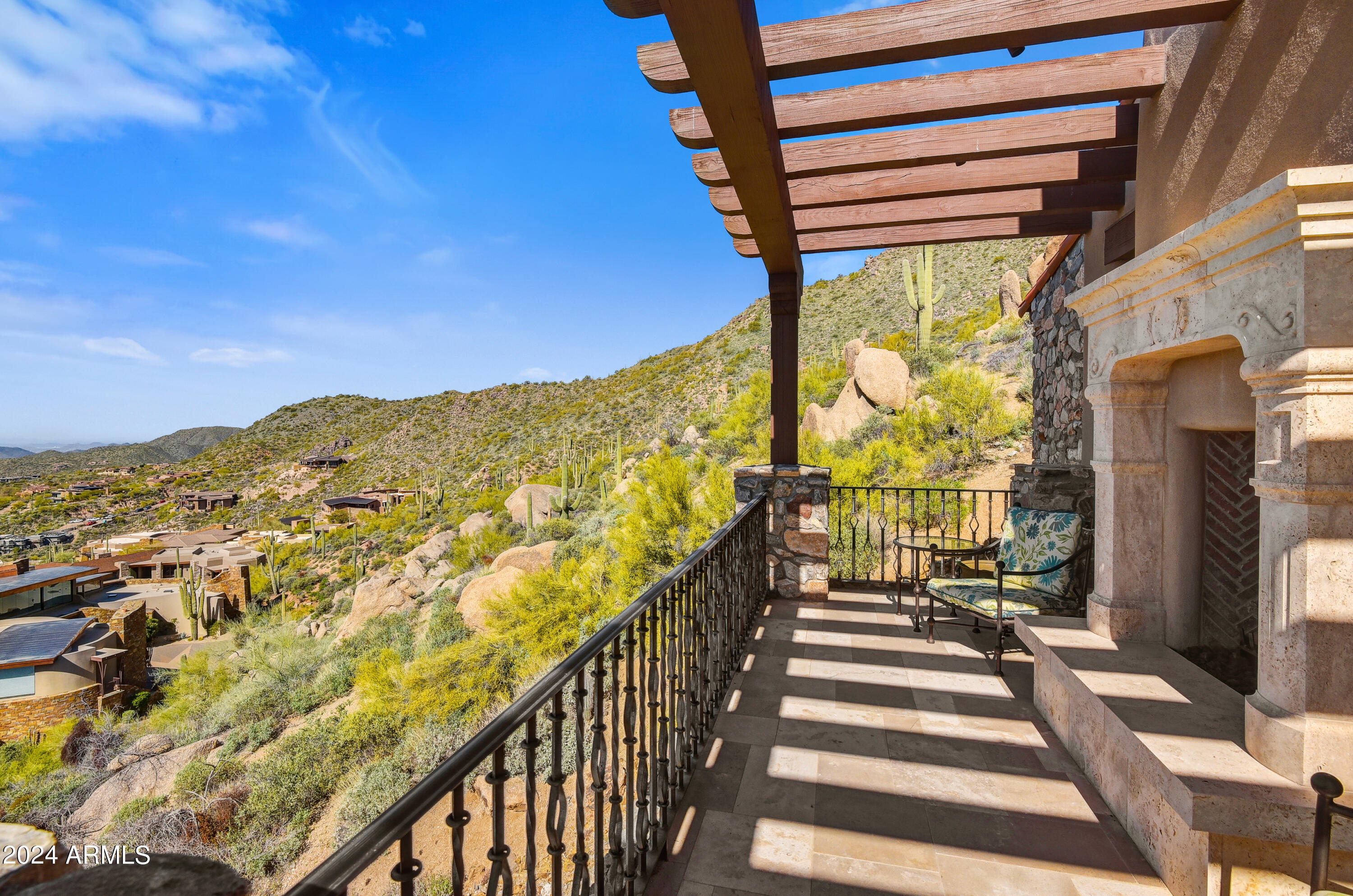 DESERT MOUNTAIN - Residential