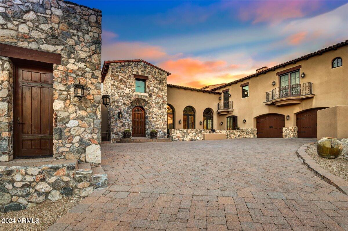 DESERT MOUNTAIN - Residential