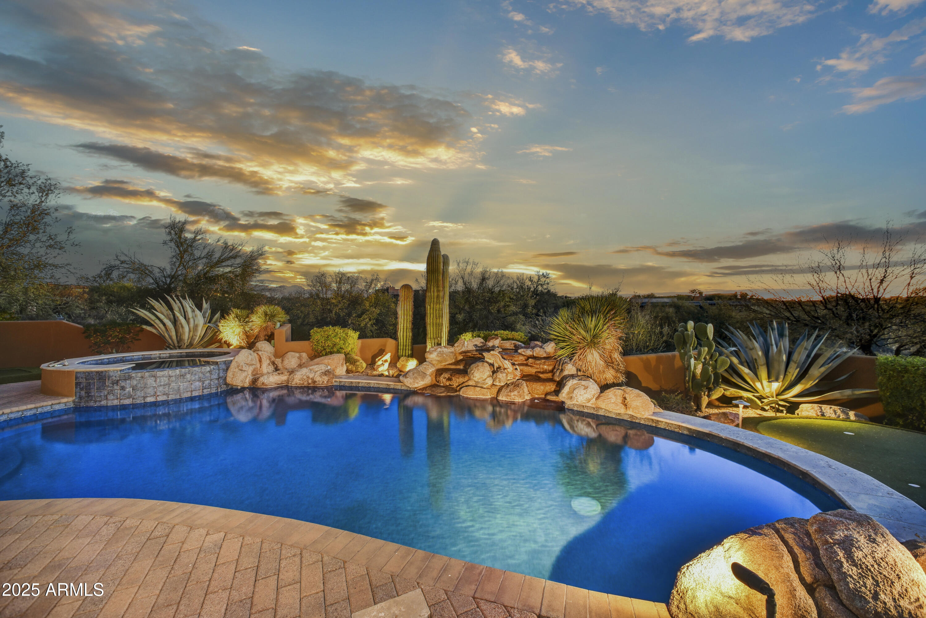 DESERT MOUNTAIN - Residential