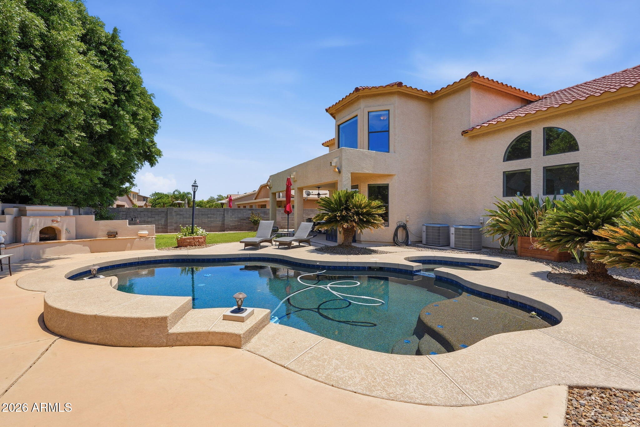BELLA VISTA - Residential