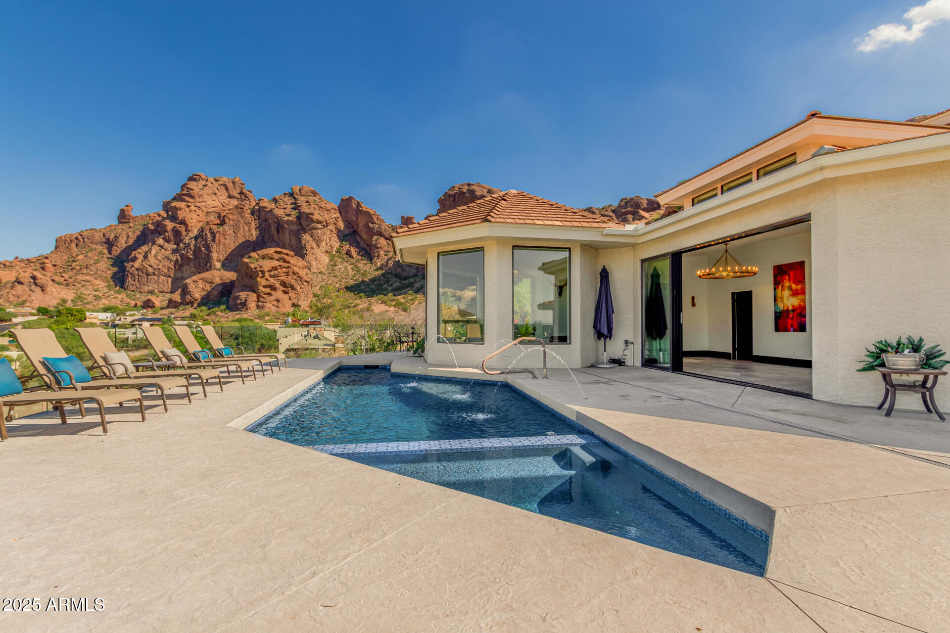 CAMELBACK HEIGHTS - Residential