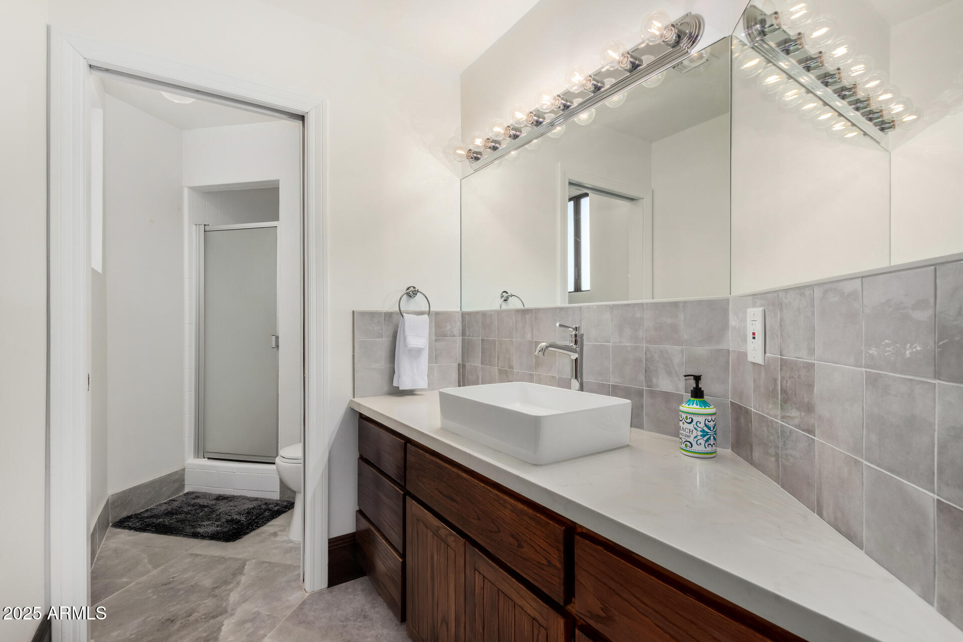 CAMELBACK HEIGHTS - Residential
