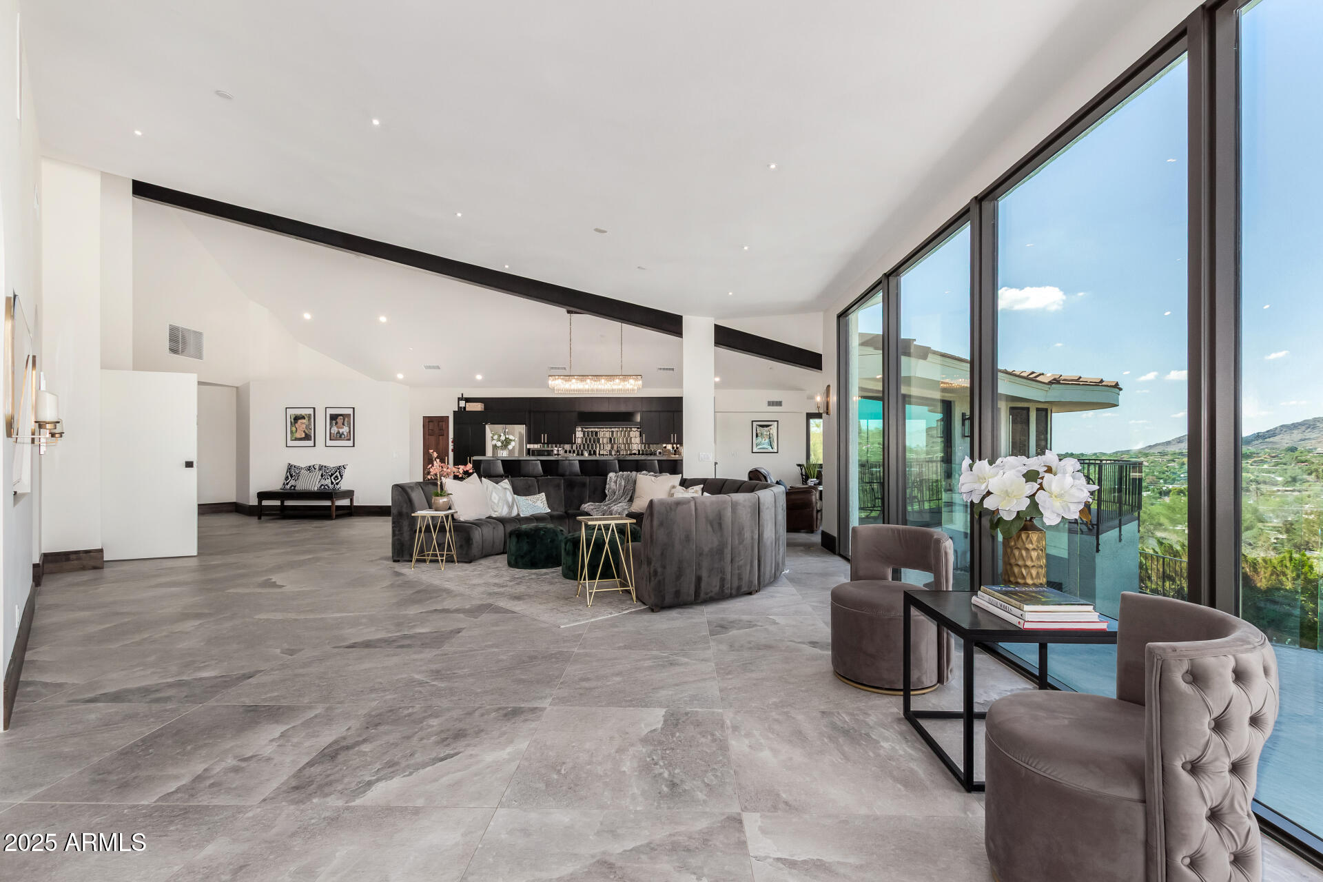 CAMELBACK HEIGHTS - Residential