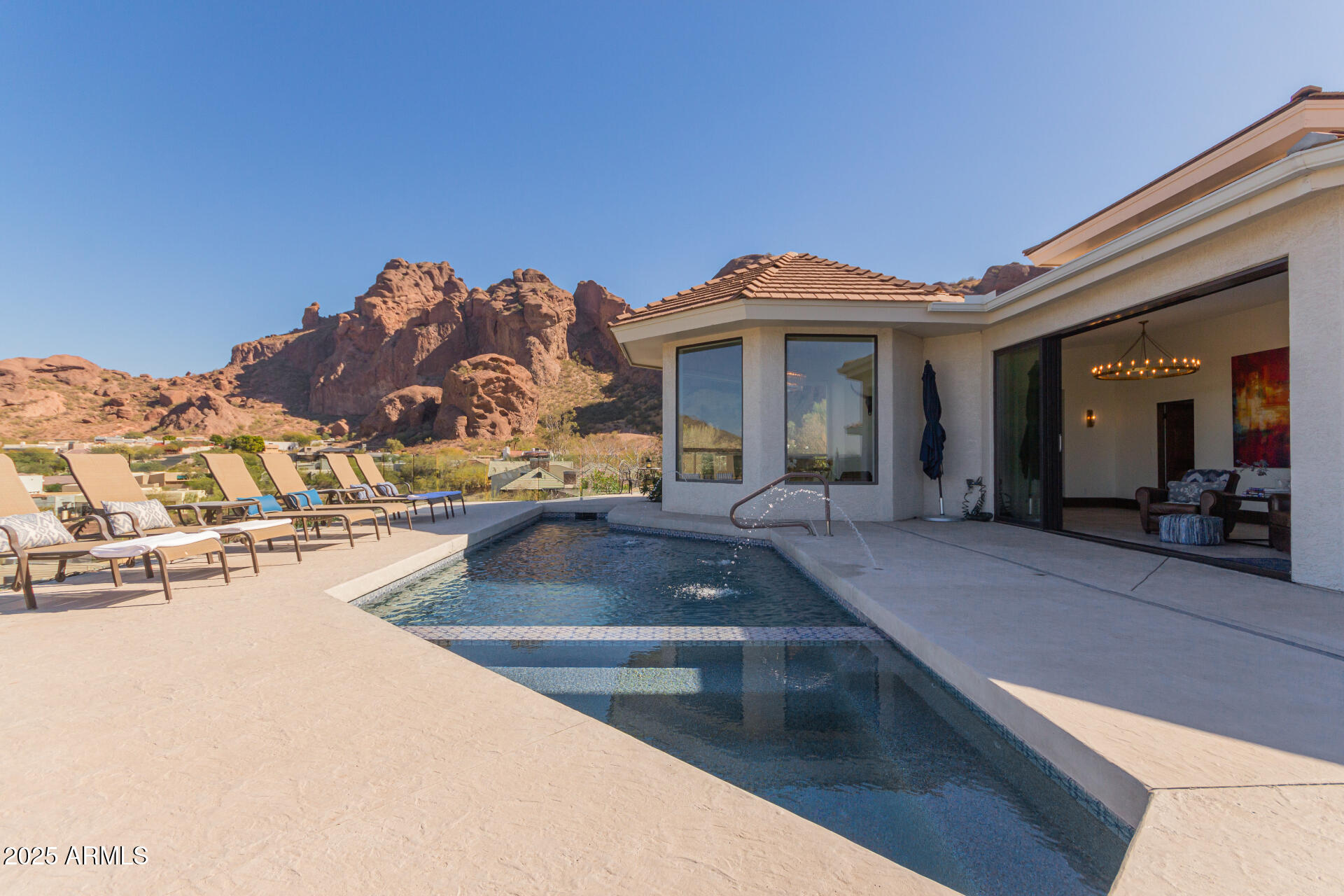 CAMELBACK HEIGHTS - Residential