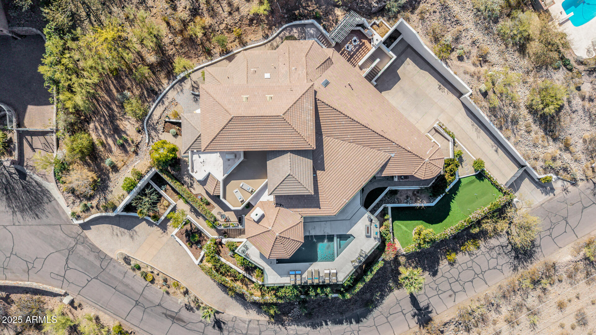 CAMELBACK HEIGHTS - Residential