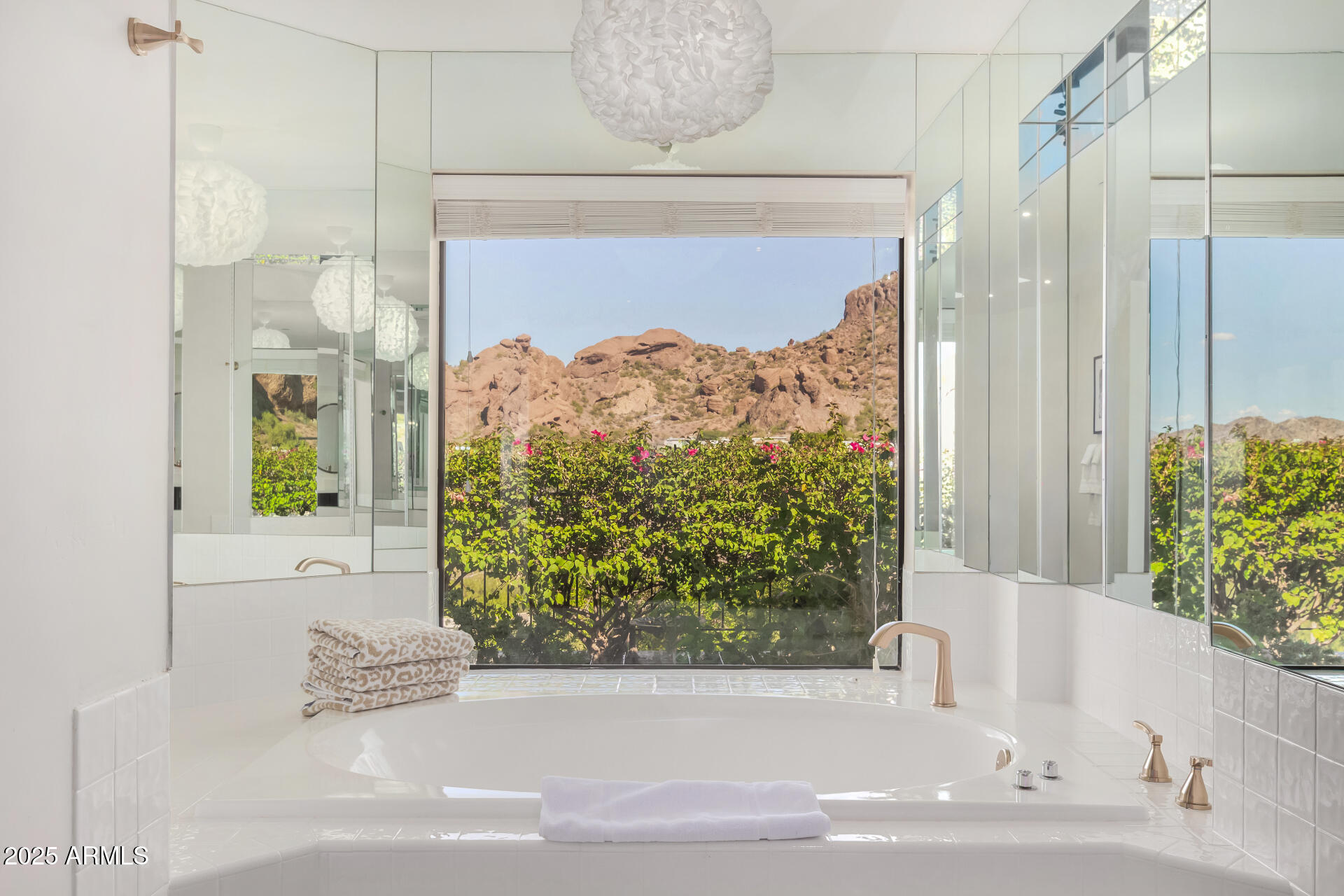 CAMELBACK HEIGHTS - Residential