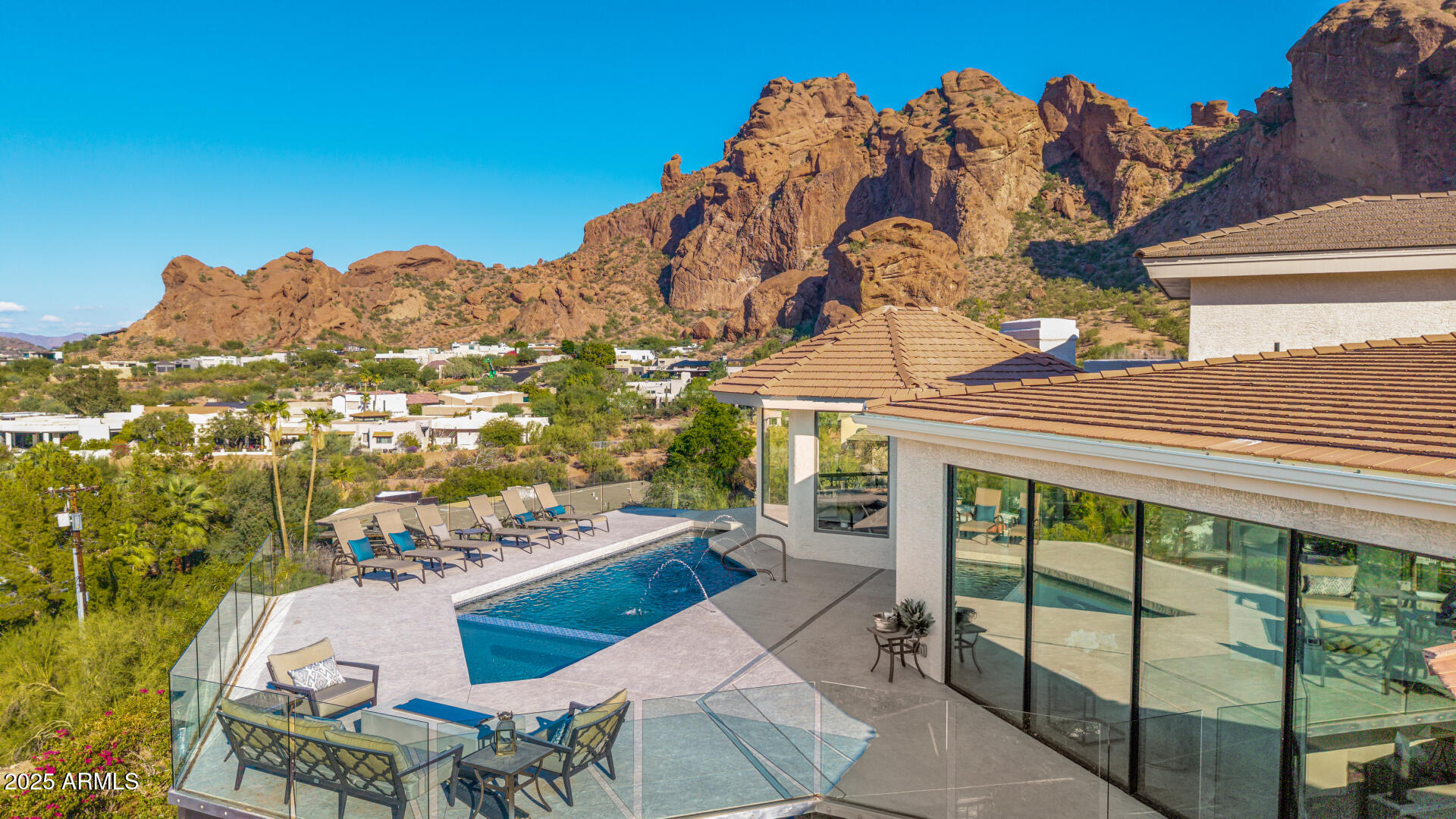 CAMELBACK HEIGHTS - Residential