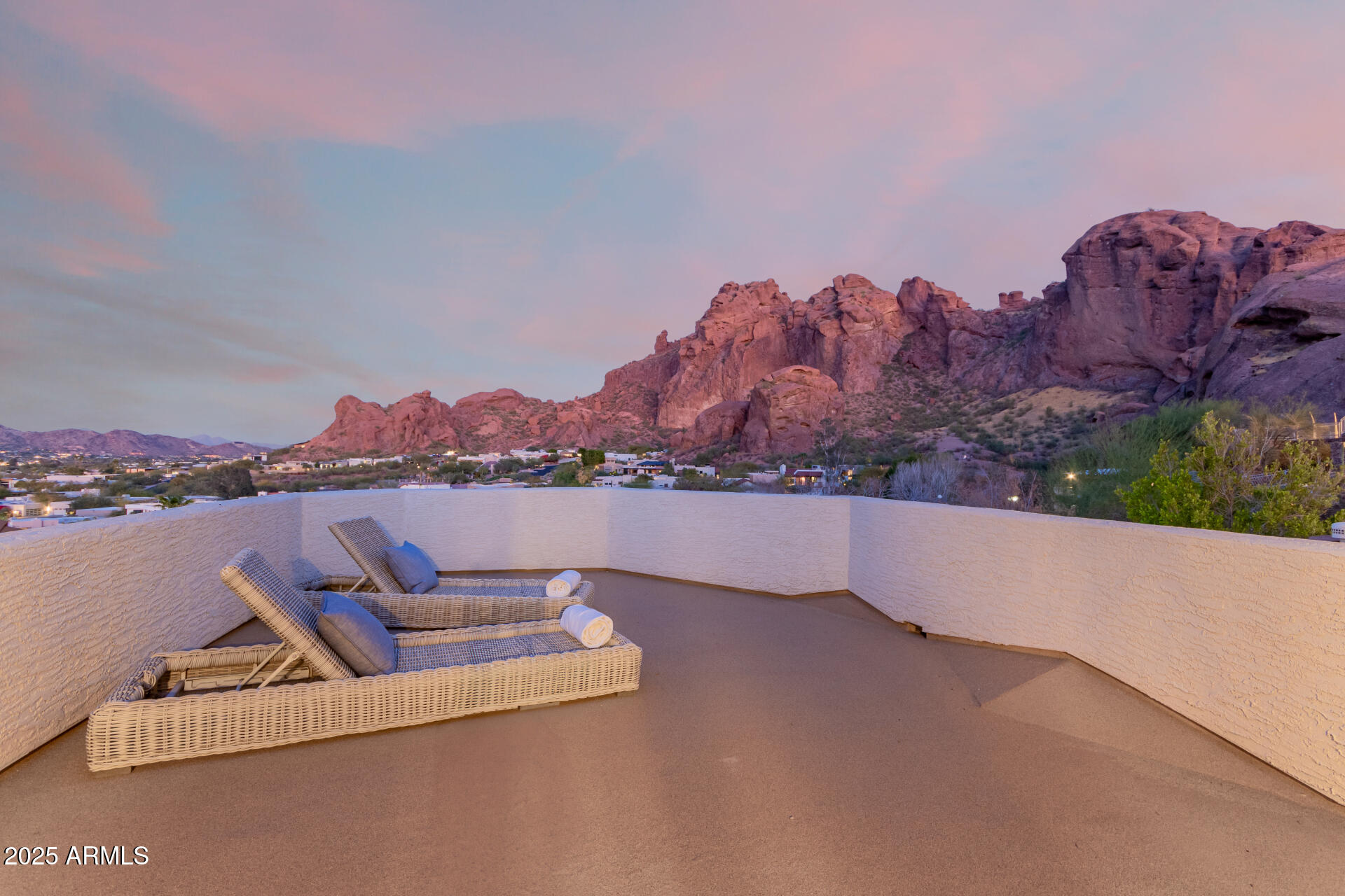 CAMELBACK HEIGHTS - Residential