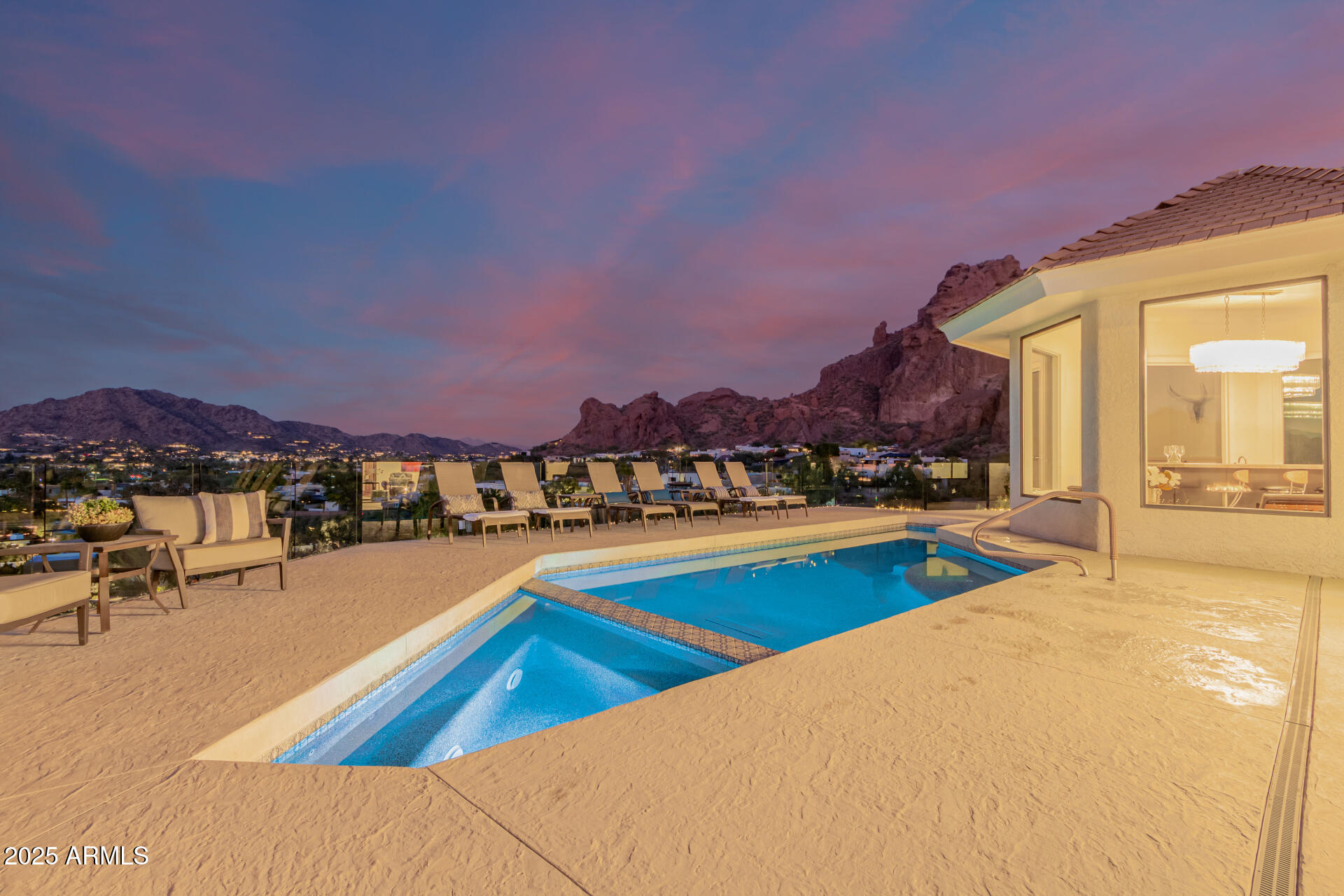 CAMELBACK HEIGHTS - Residential