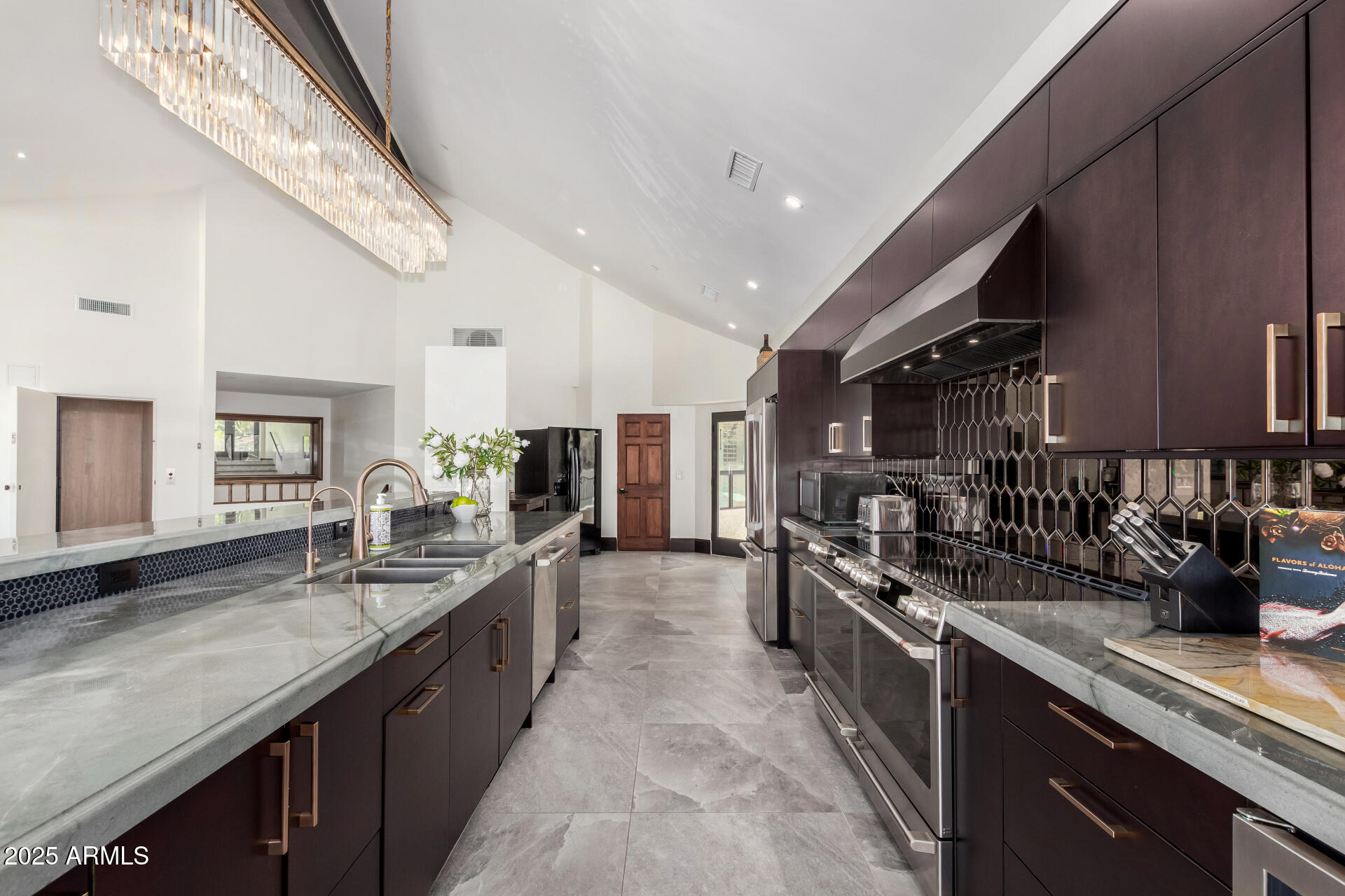 CAMELBACK HEIGHTS - Residential