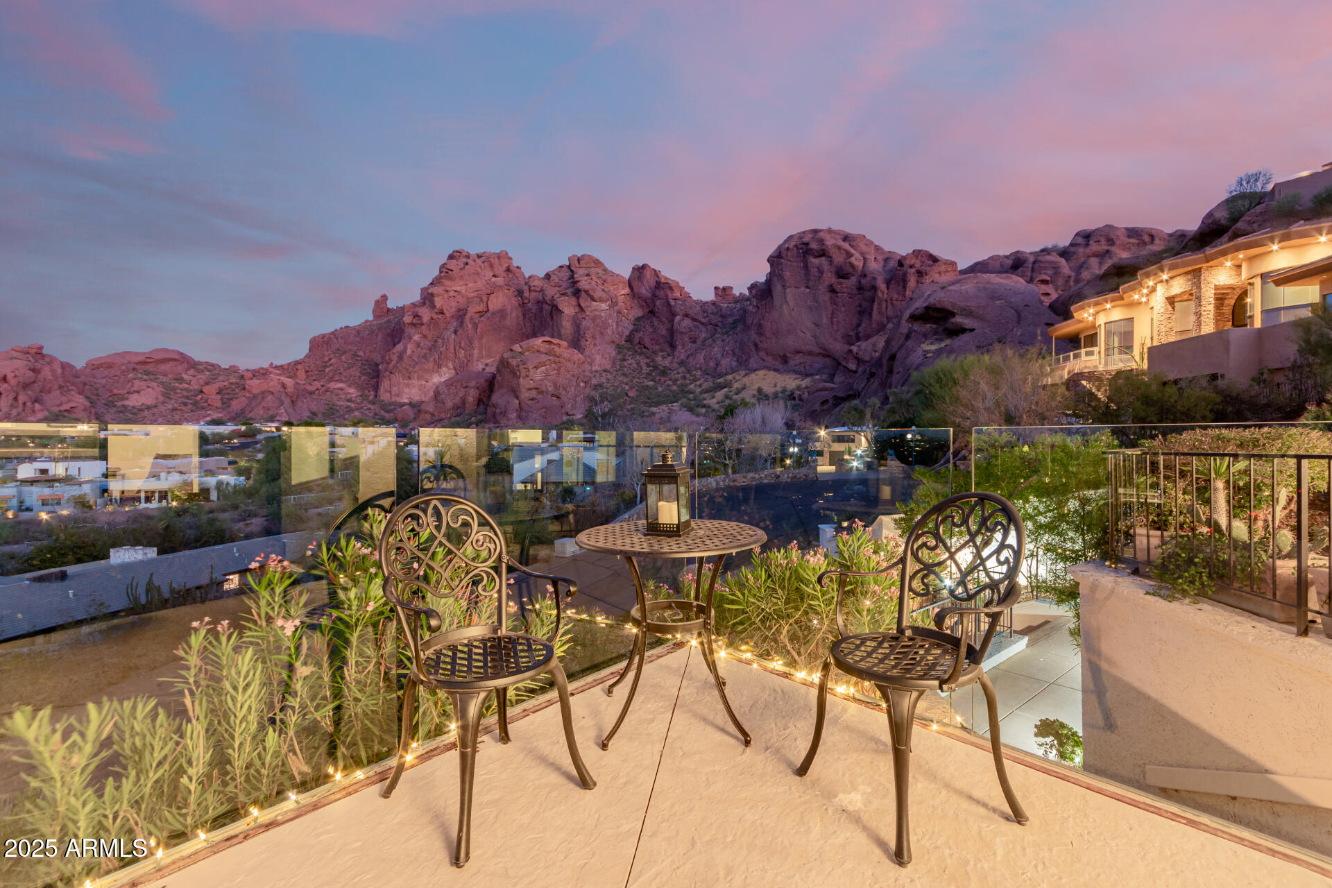 CAMELBACK HEIGHTS - Residential