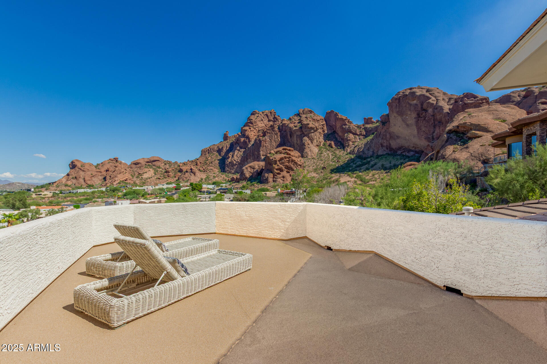 CAMELBACK HEIGHTS - Residential