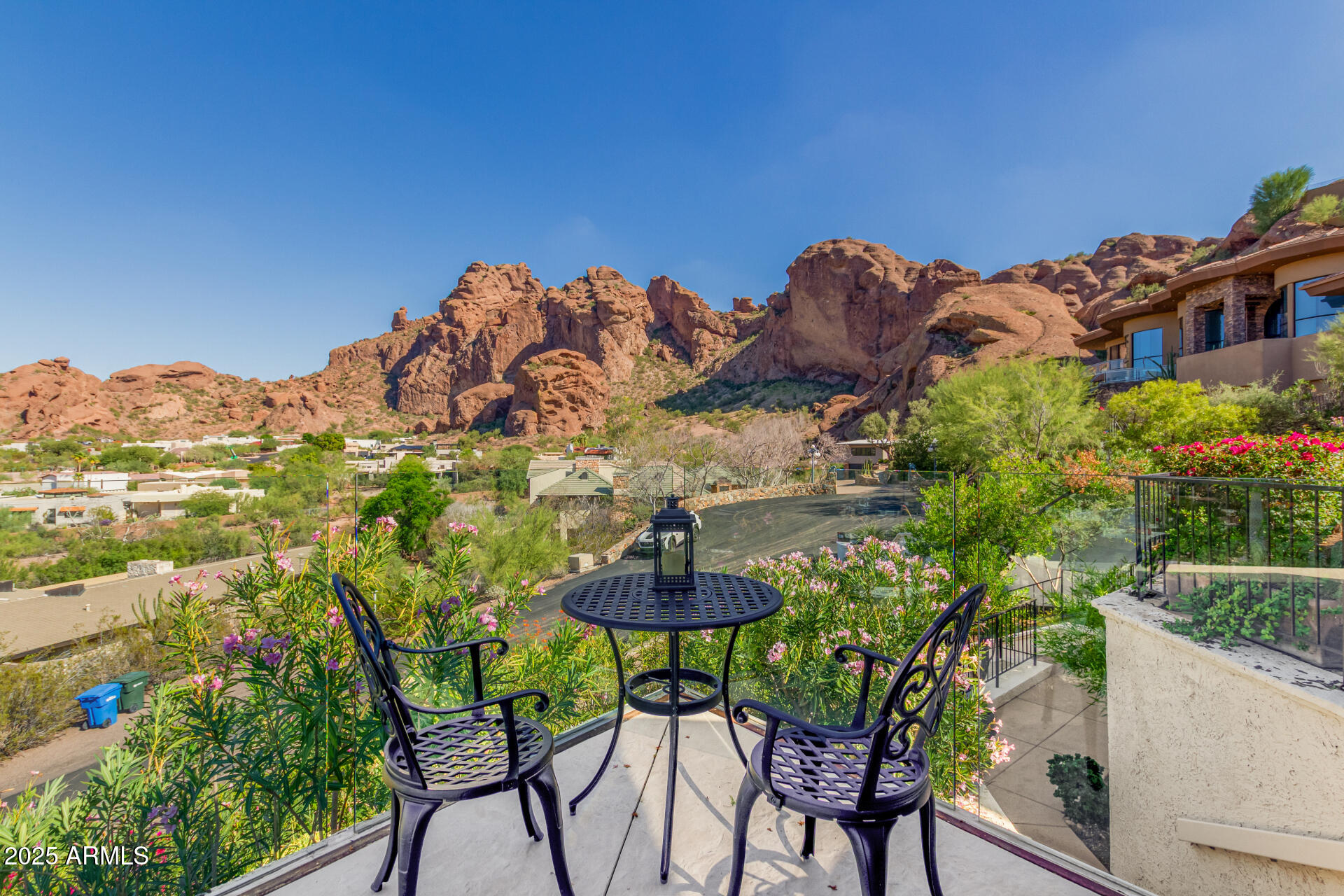 CAMELBACK HEIGHTS - Residential