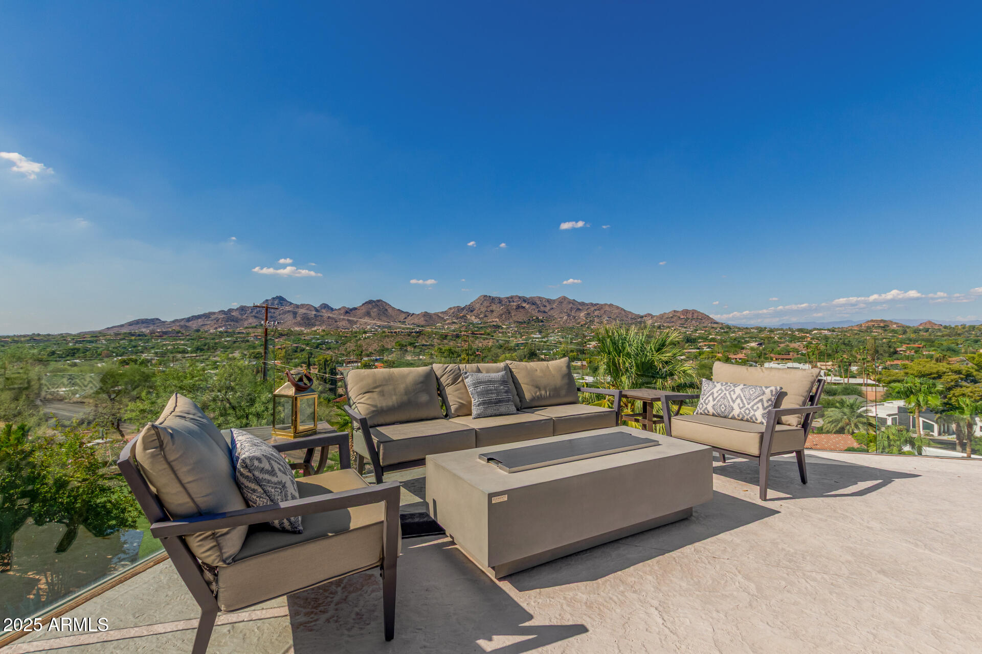 CAMELBACK HEIGHTS - Residential