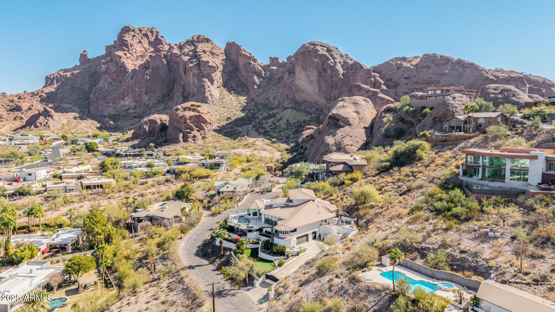 CAMELBACK HEIGHTS - Residential