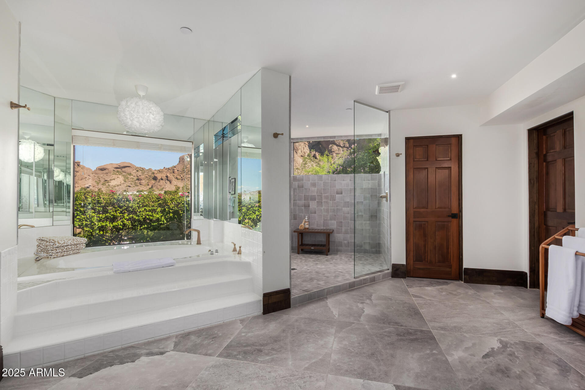 CAMELBACK HEIGHTS - Residential