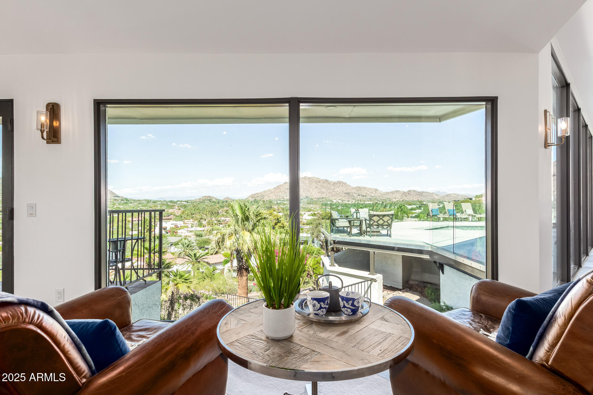 CAMELBACK HEIGHTS - Residential