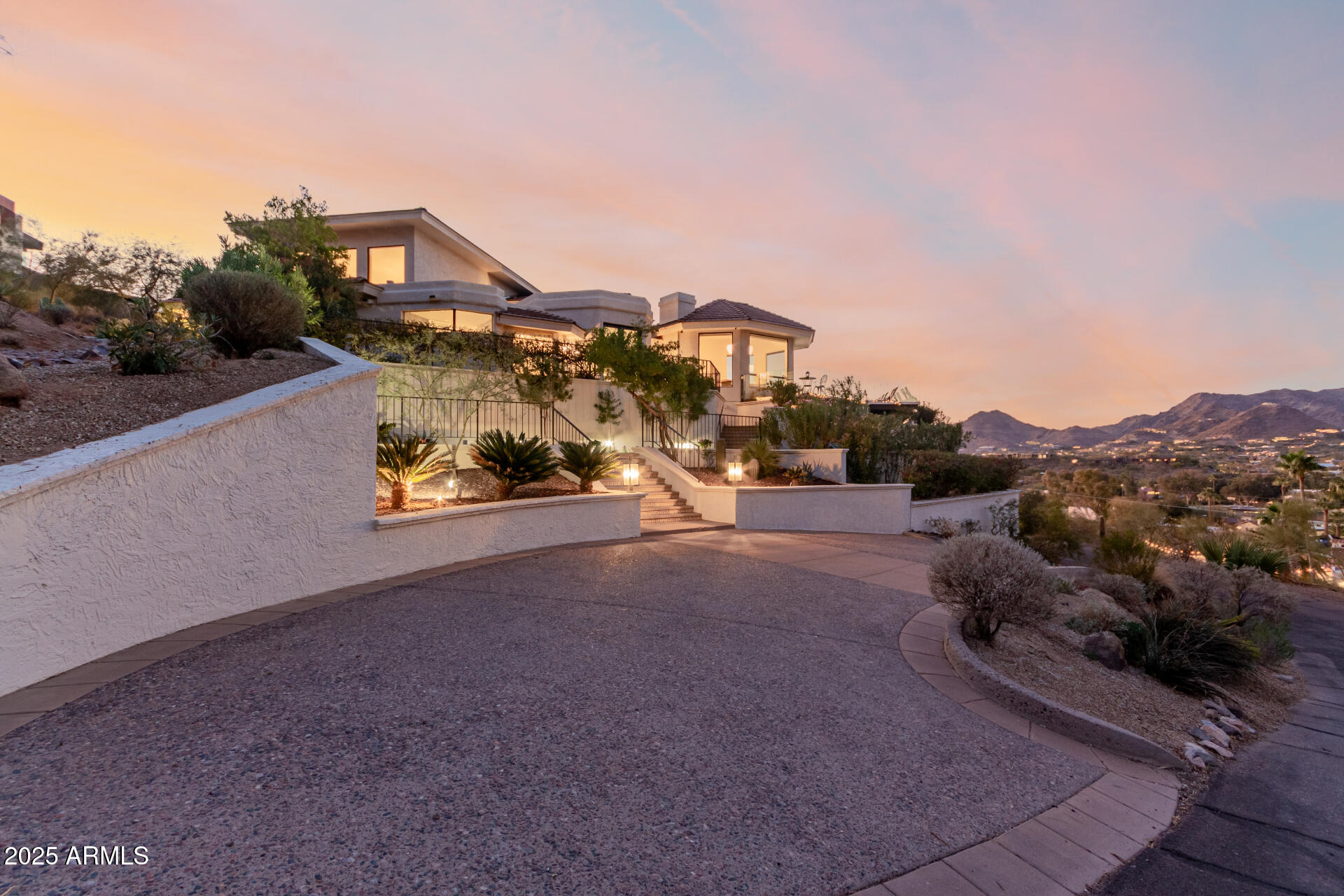 CAMELBACK HEIGHTS - Residential