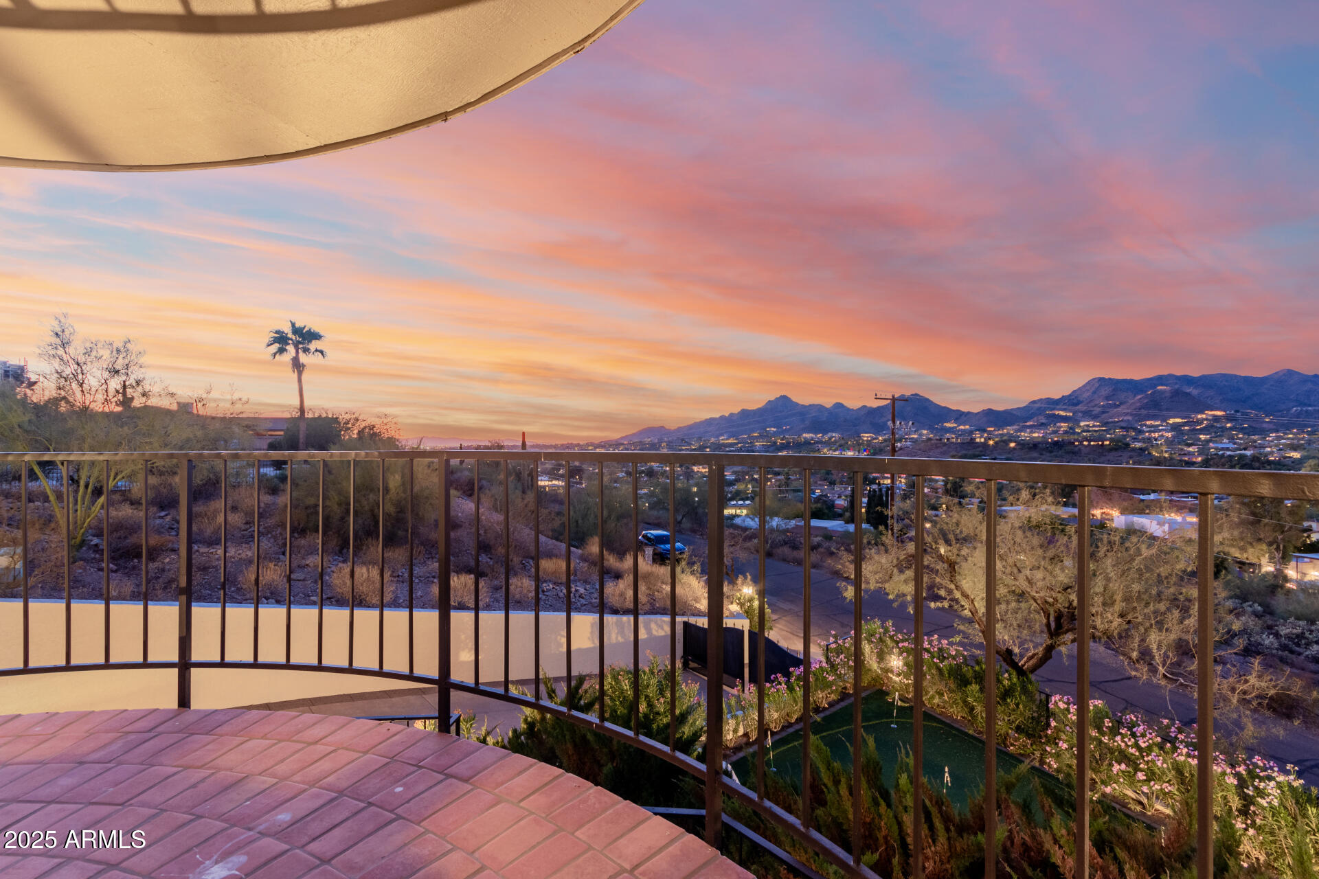 CAMELBACK HEIGHTS - Residential