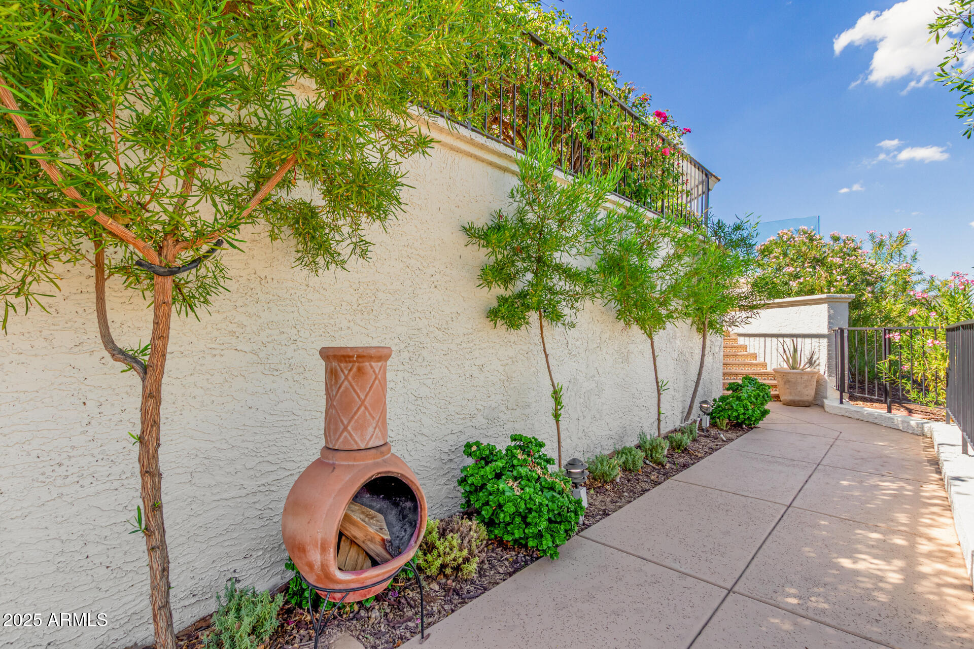CAMELBACK HEIGHTS - Residential