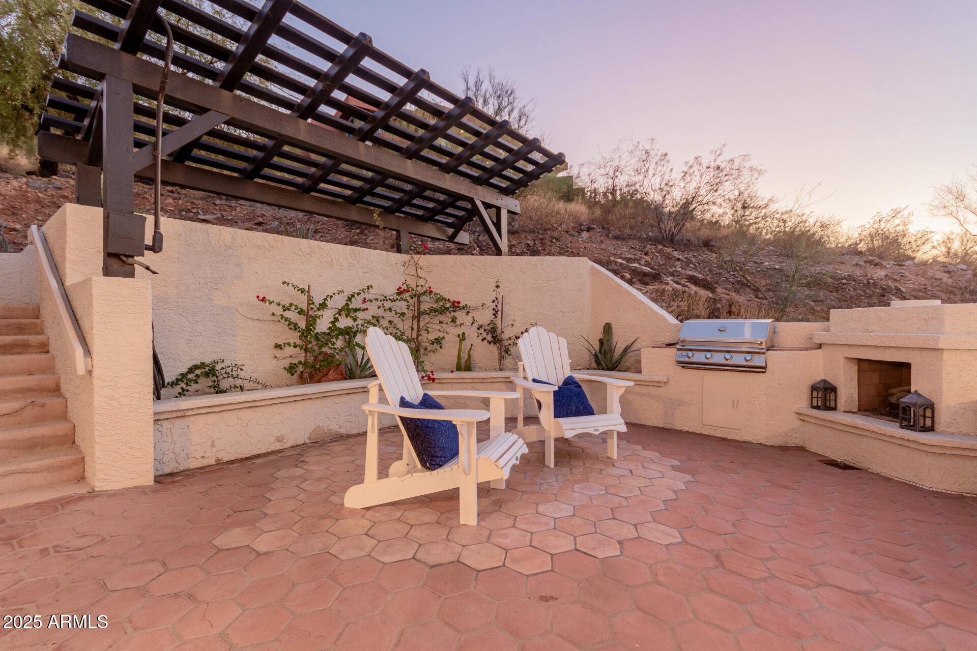 CAMELBACK HEIGHTS - Residential