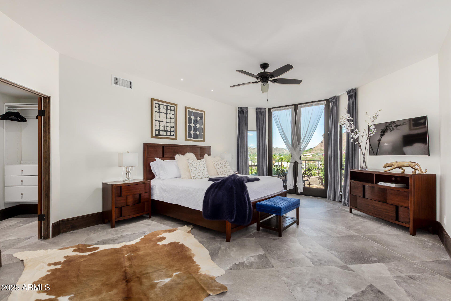 CAMELBACK HEIGHTS - Residential
