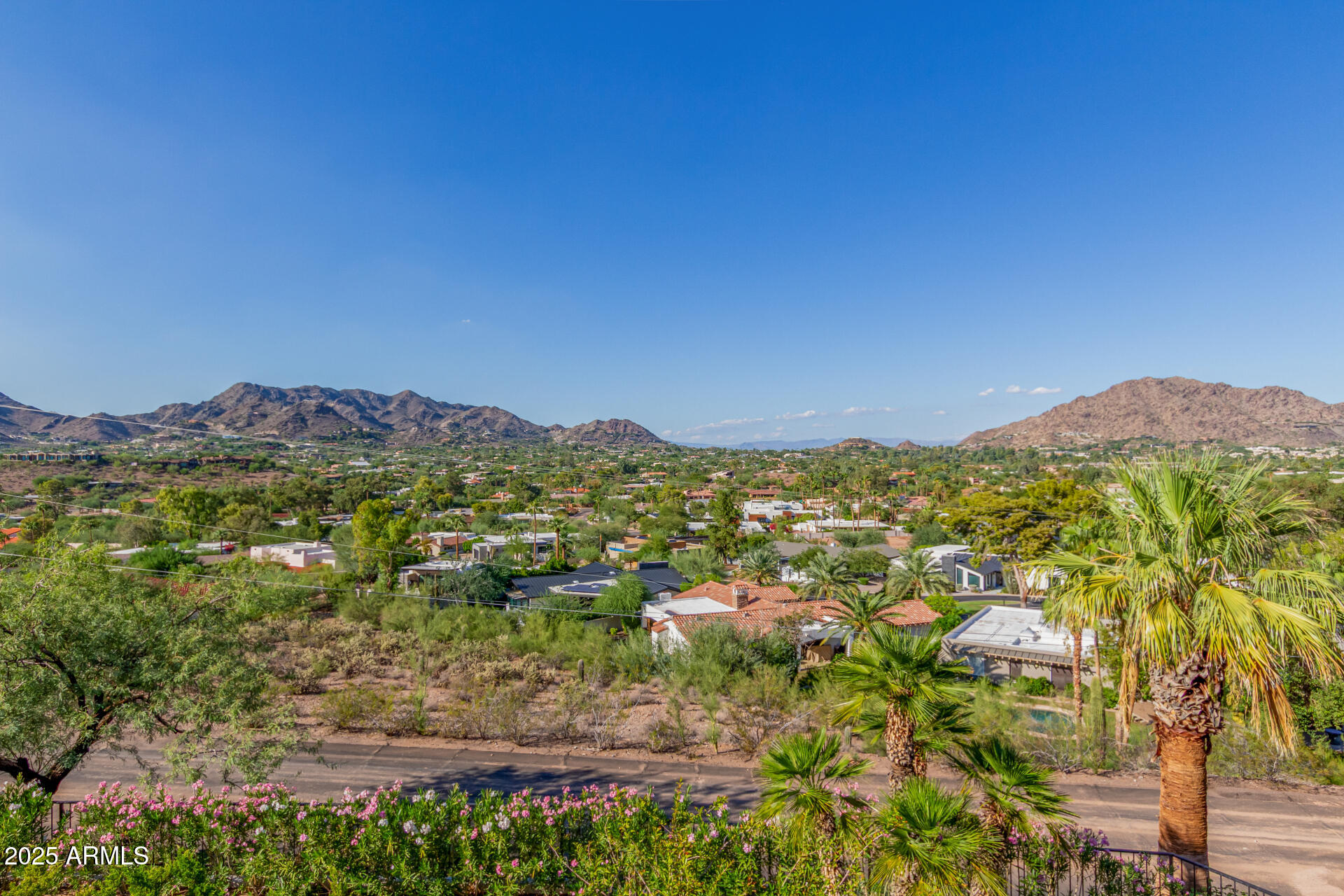 CAMELBACK HEIGHTS - Residential