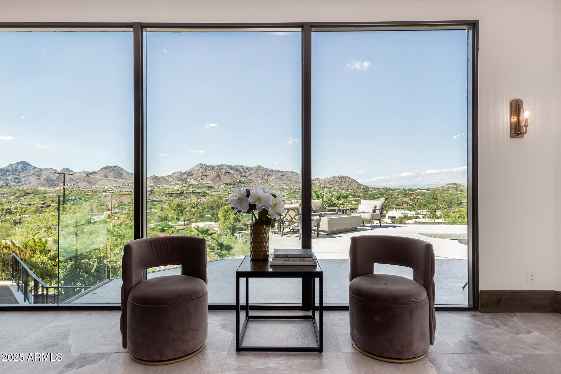 CAMELBACK HEIGHTS - Residential