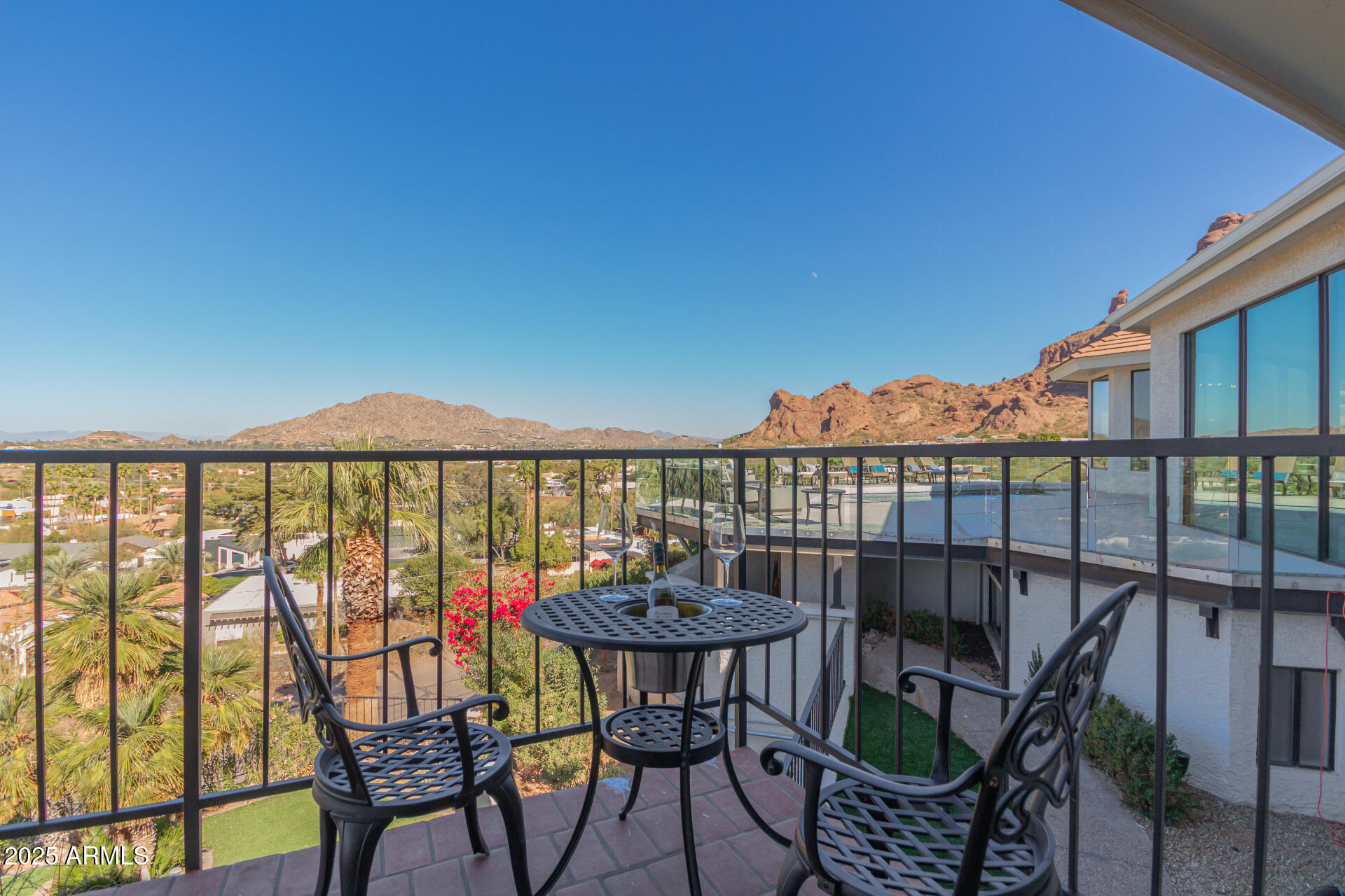 CAMELBACK HEIGHTS - Residential