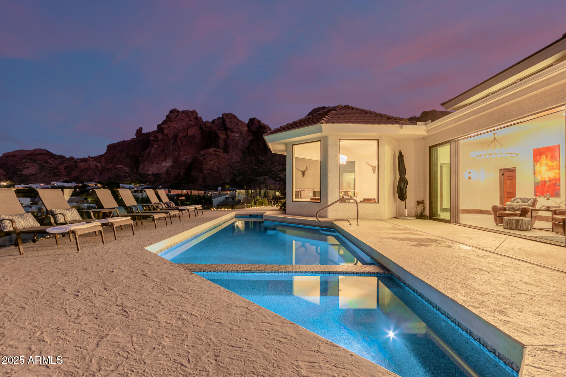 CAMELBACK HEIGHTS - Residential