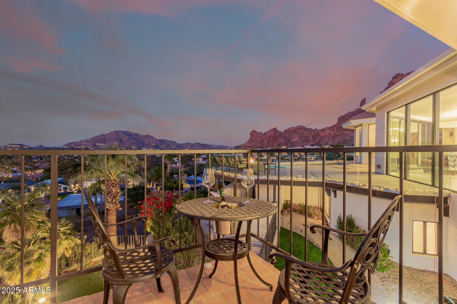 CAMELBACK HEIGHTS - Residential