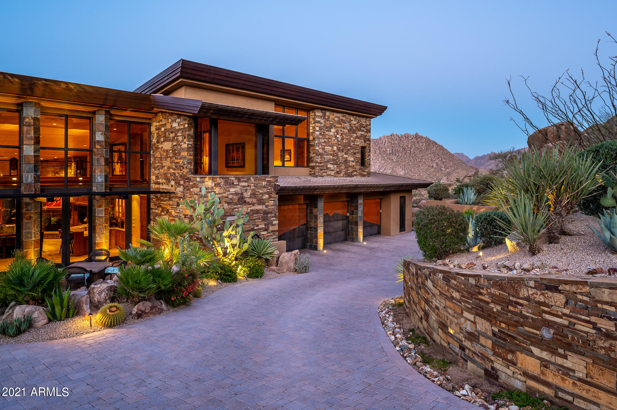 ESTANCIA - Residential
