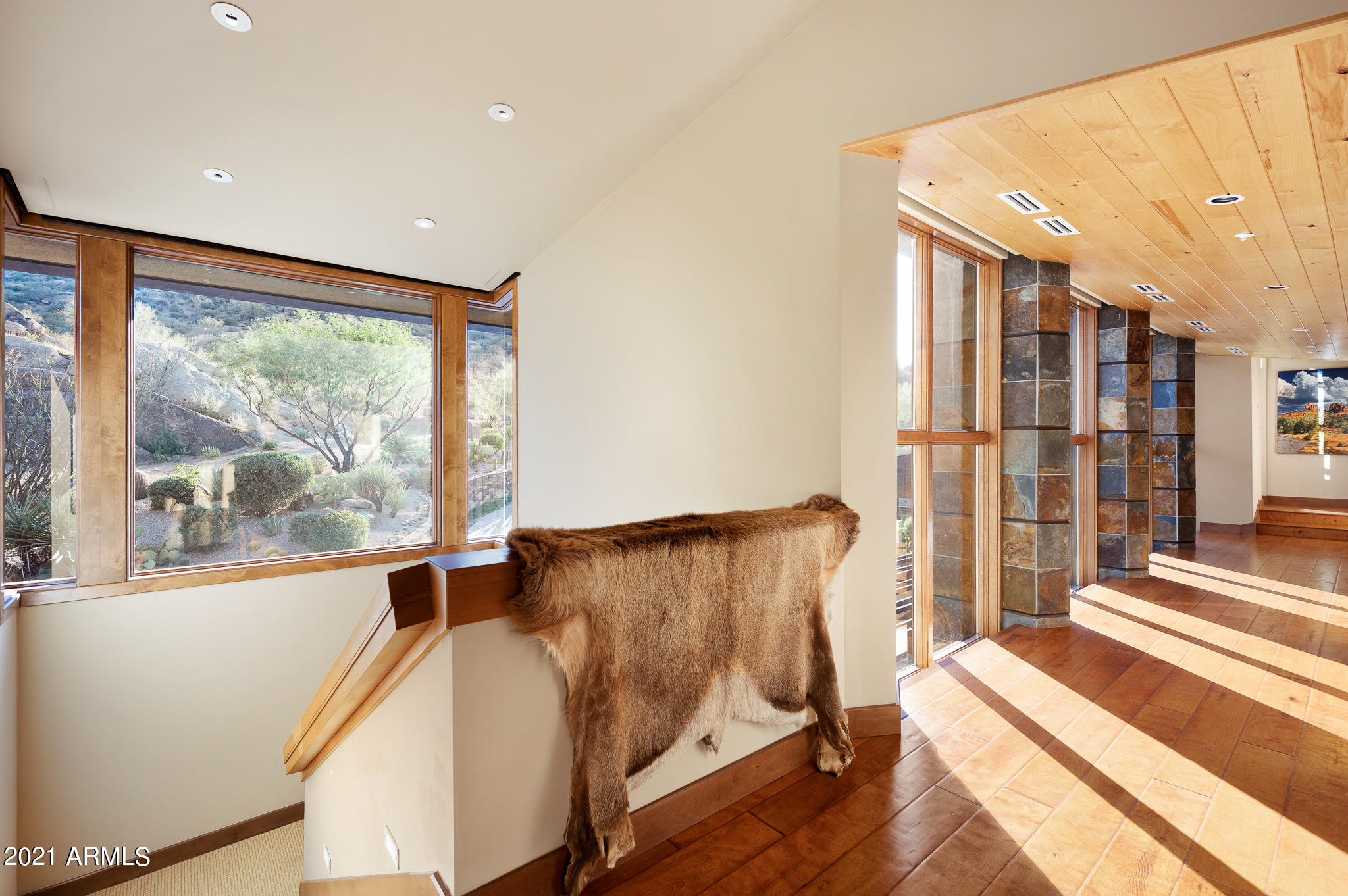 ESTANCIA - Residential