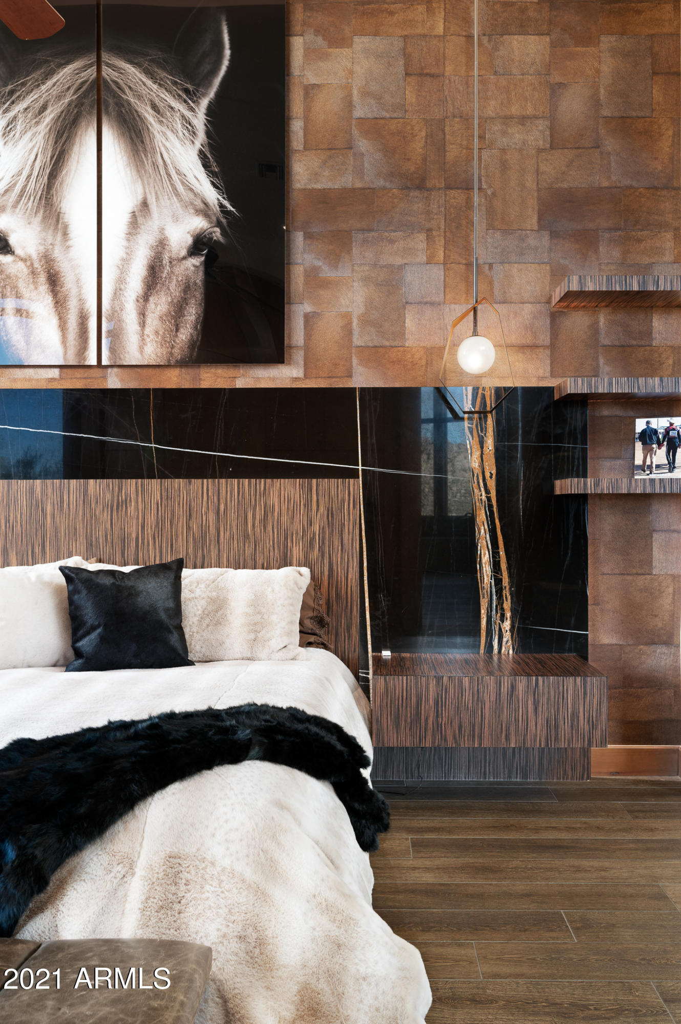 ESTANCIA - Residential