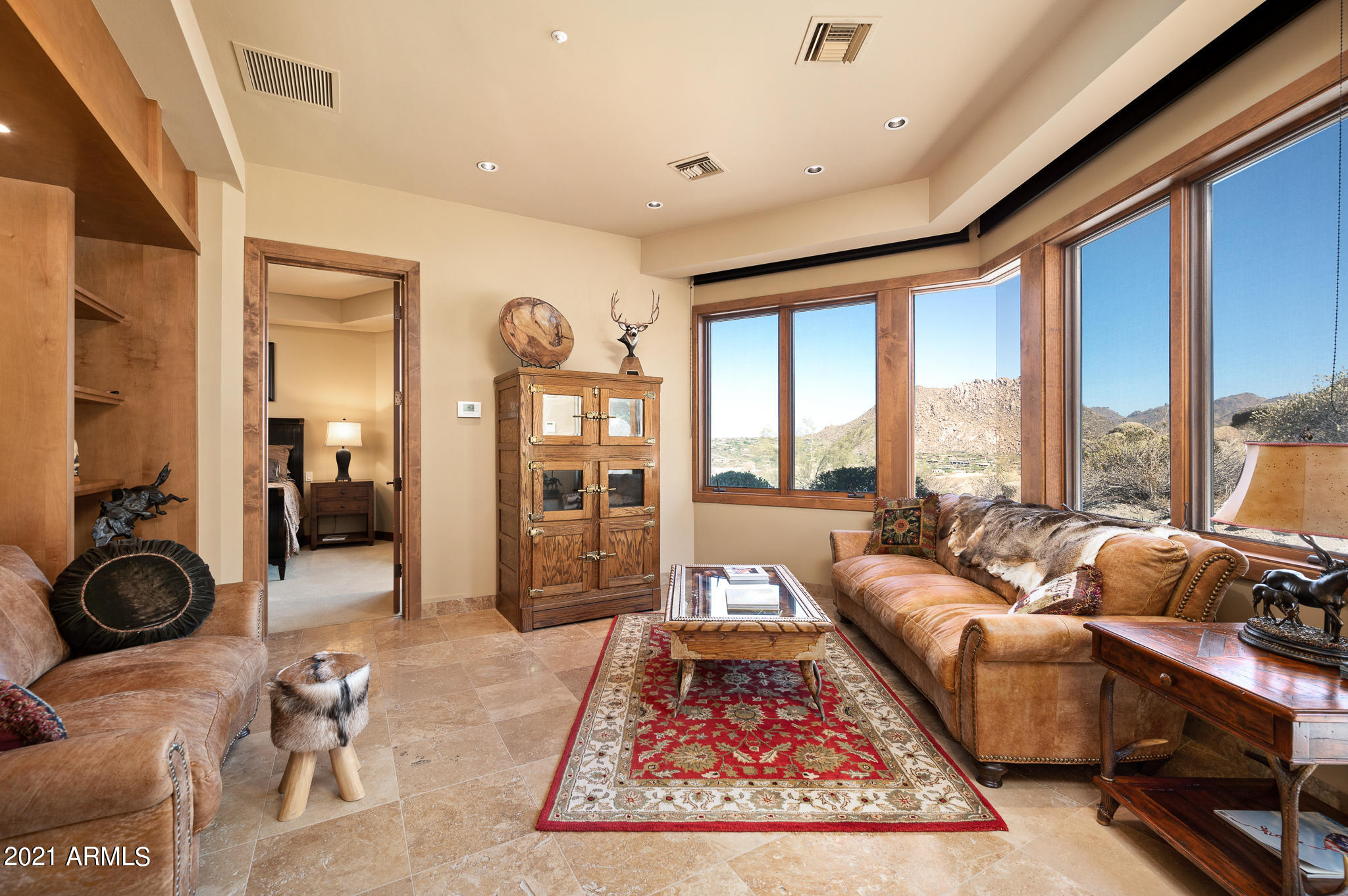ESTANCIA - Residential