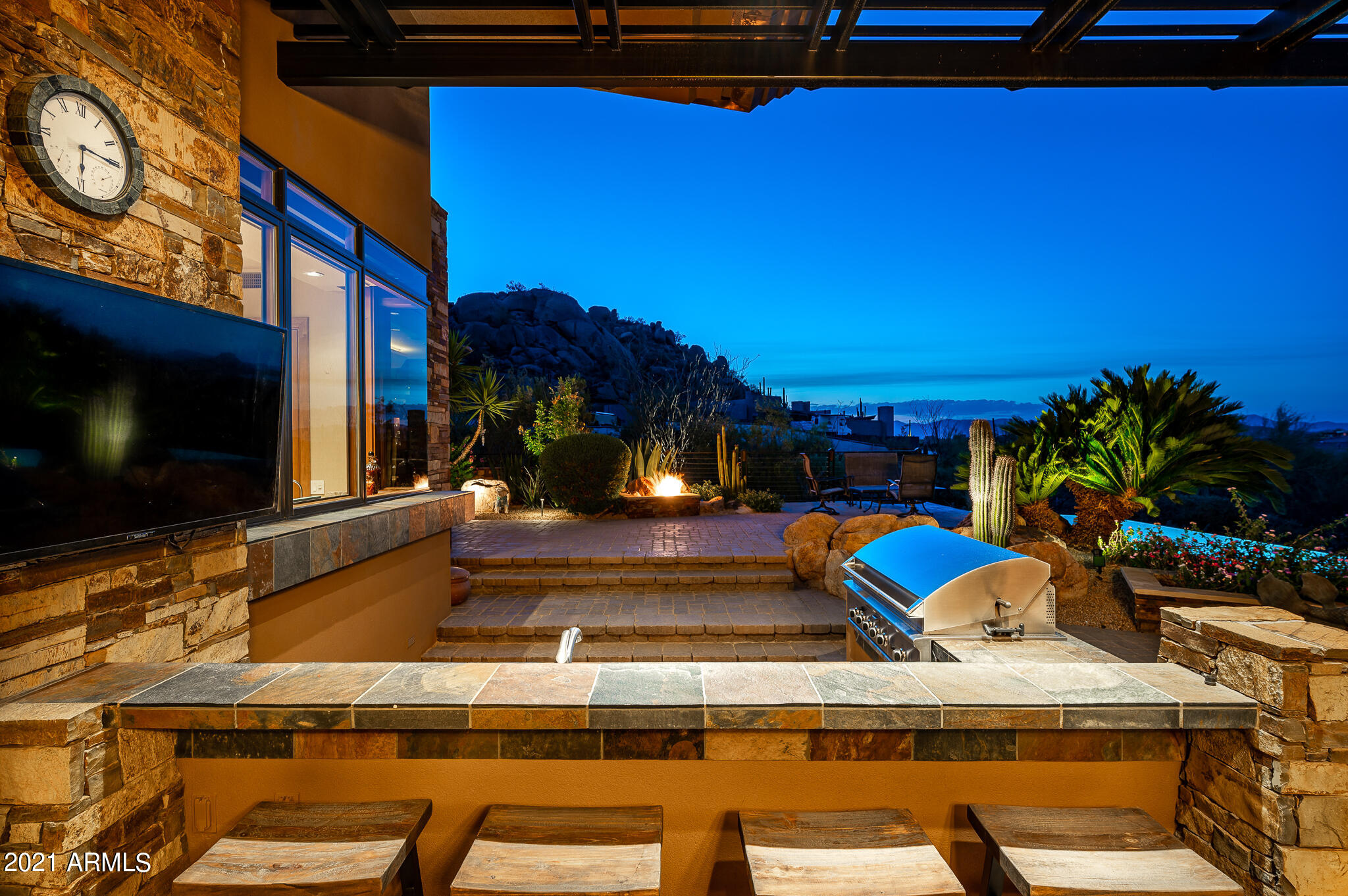 ESTANCIA - Residential