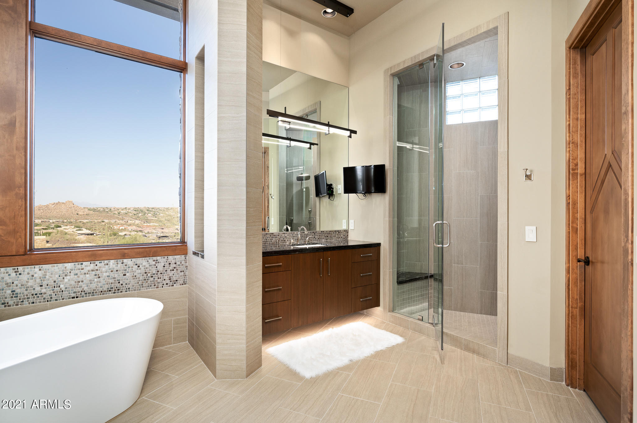 ESTANCIA - Residential