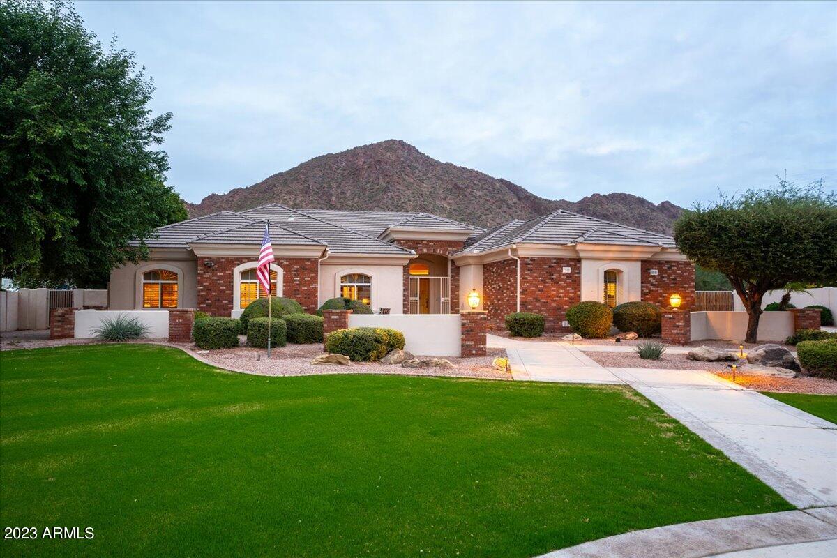 ROYAL PALM ESTATES - Residential