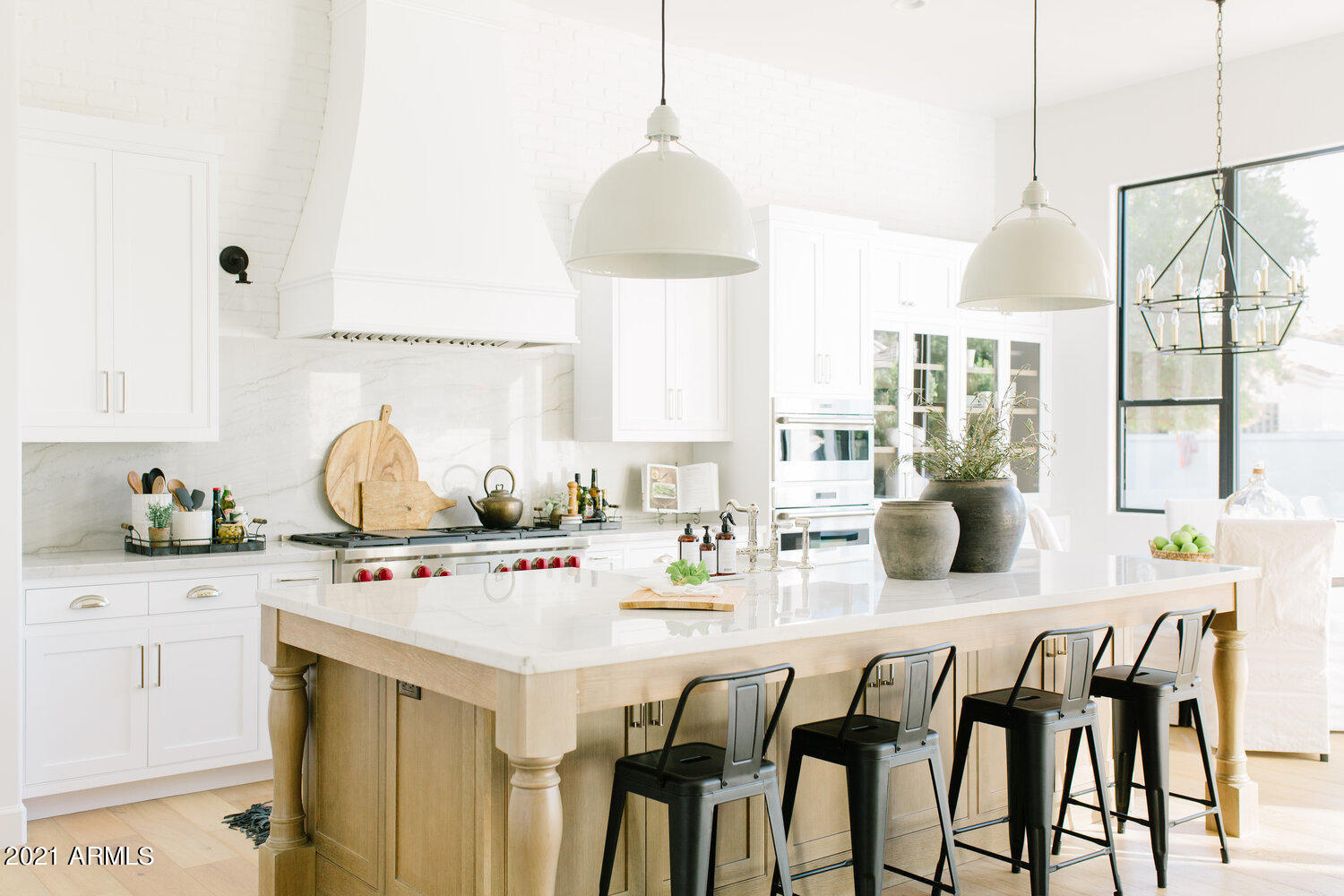 PARADISE VALLEY FARMS - Residential