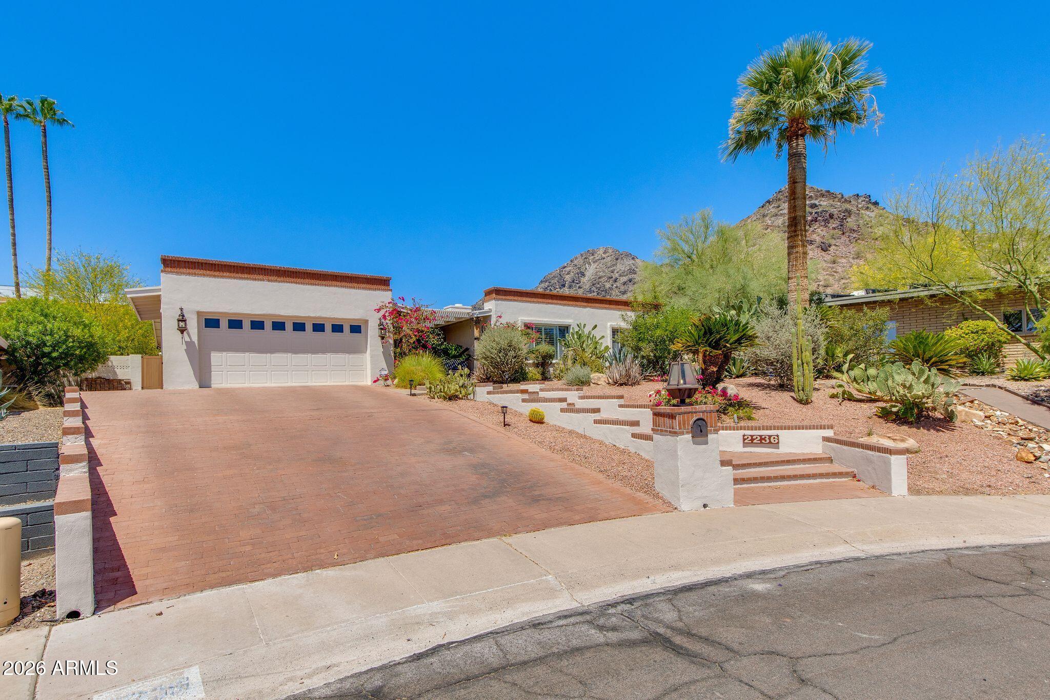 HILLS OF THE DESERT - Residential