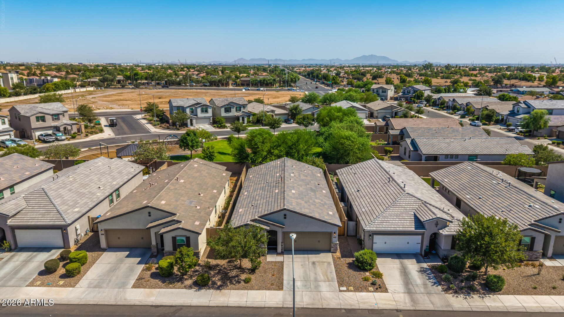 HERITAGE CROSSING - Residential